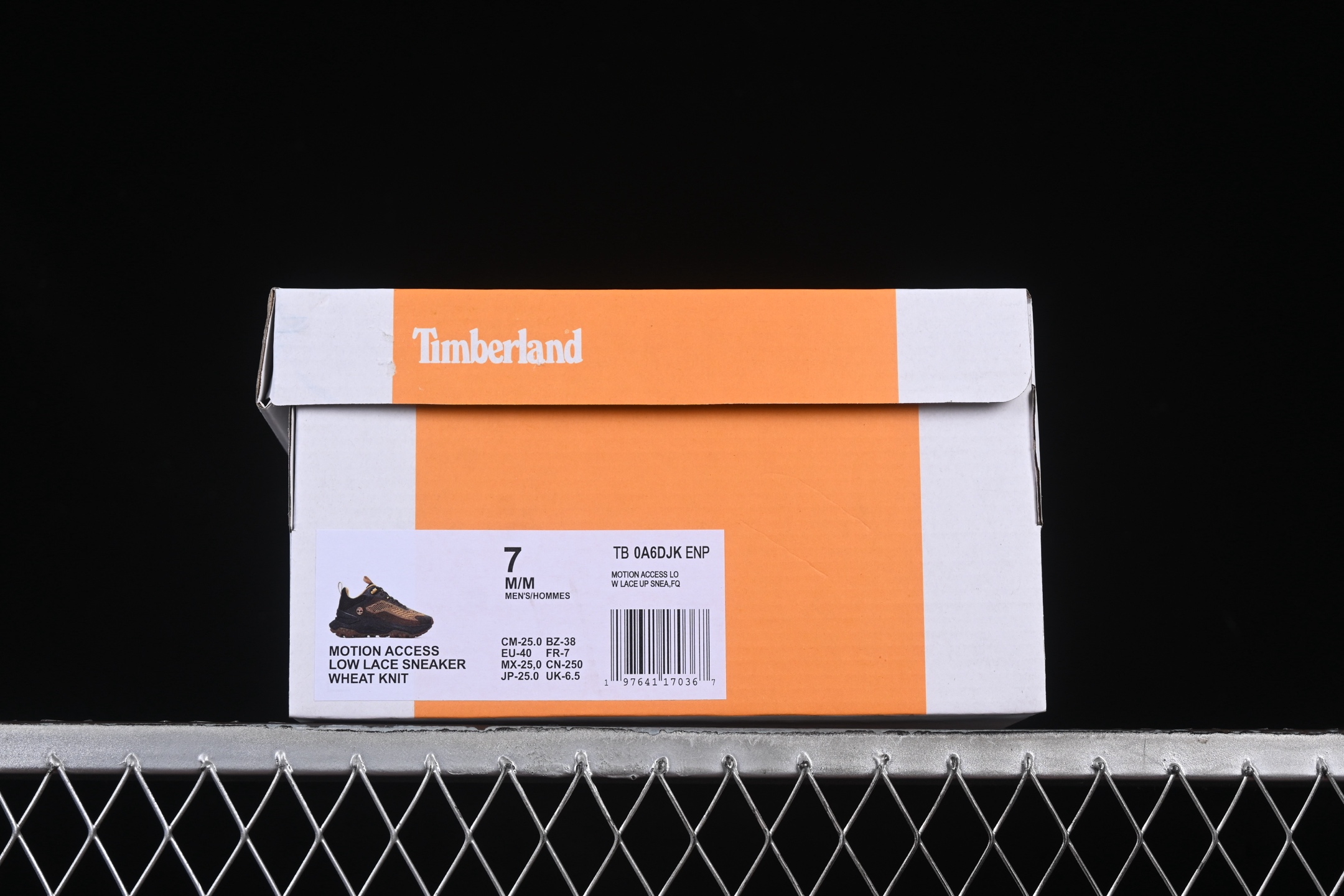💰220纯原
 Timberland 添柏岚/天伯伦户外运动登山休闲鞋 TB0A6DJKENP
尺码：39 40 41 42 43 44 45 J.C3