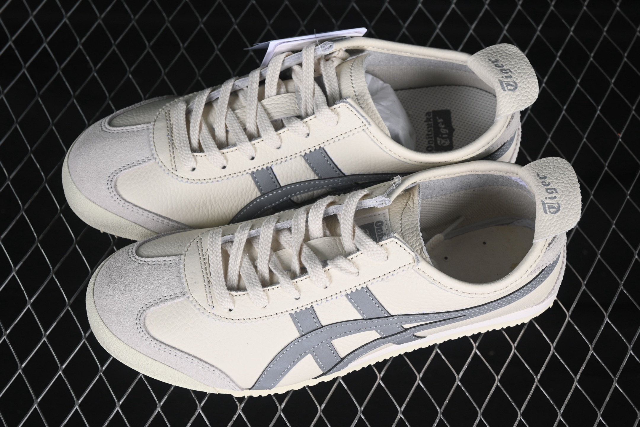  纯原 OnitsukaTiger/鬼塚虎 Mexico 66 全头层皮面低邦休闲跑步鞋 1183B77
