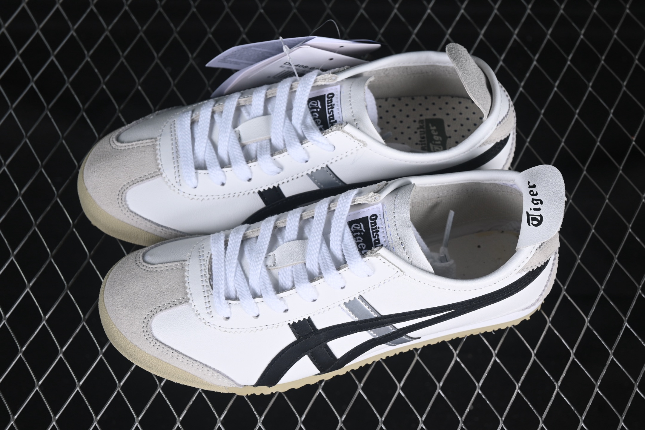  纯原 OnitsukaTiger/鬼塚虎 Mexico 66 全头层皮面低邦休闲跑步鞋 DL408-0