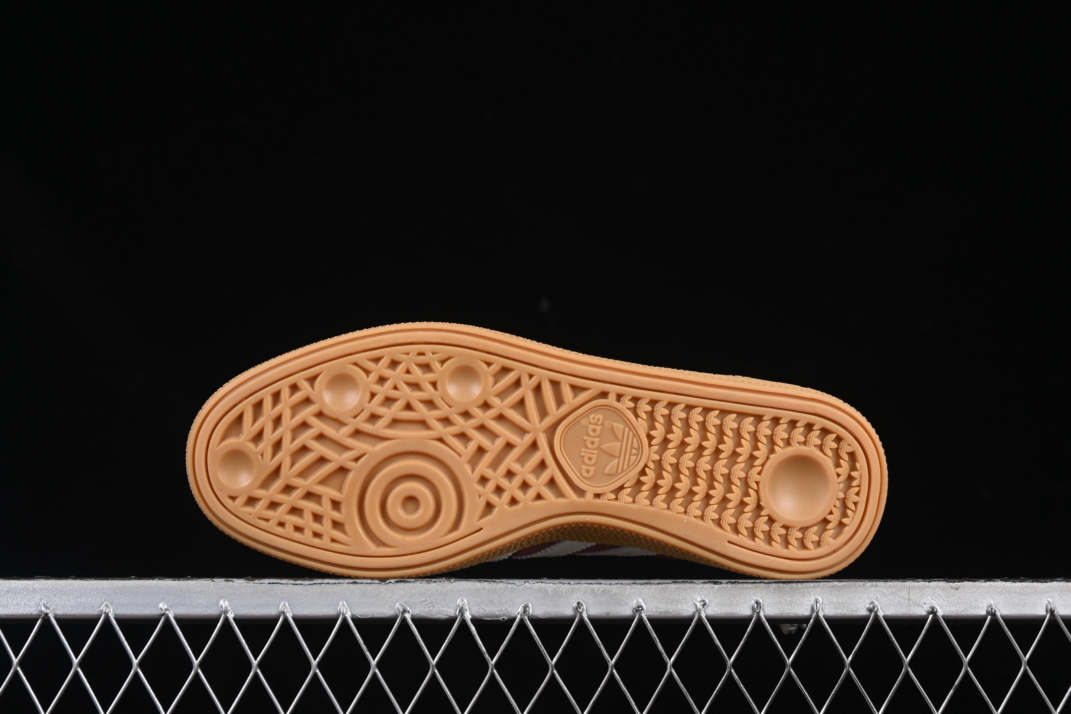 Ad Handball Spezial JI1020 阿迪达斯经典款复古休闲板鞋尺码：35 36 36.