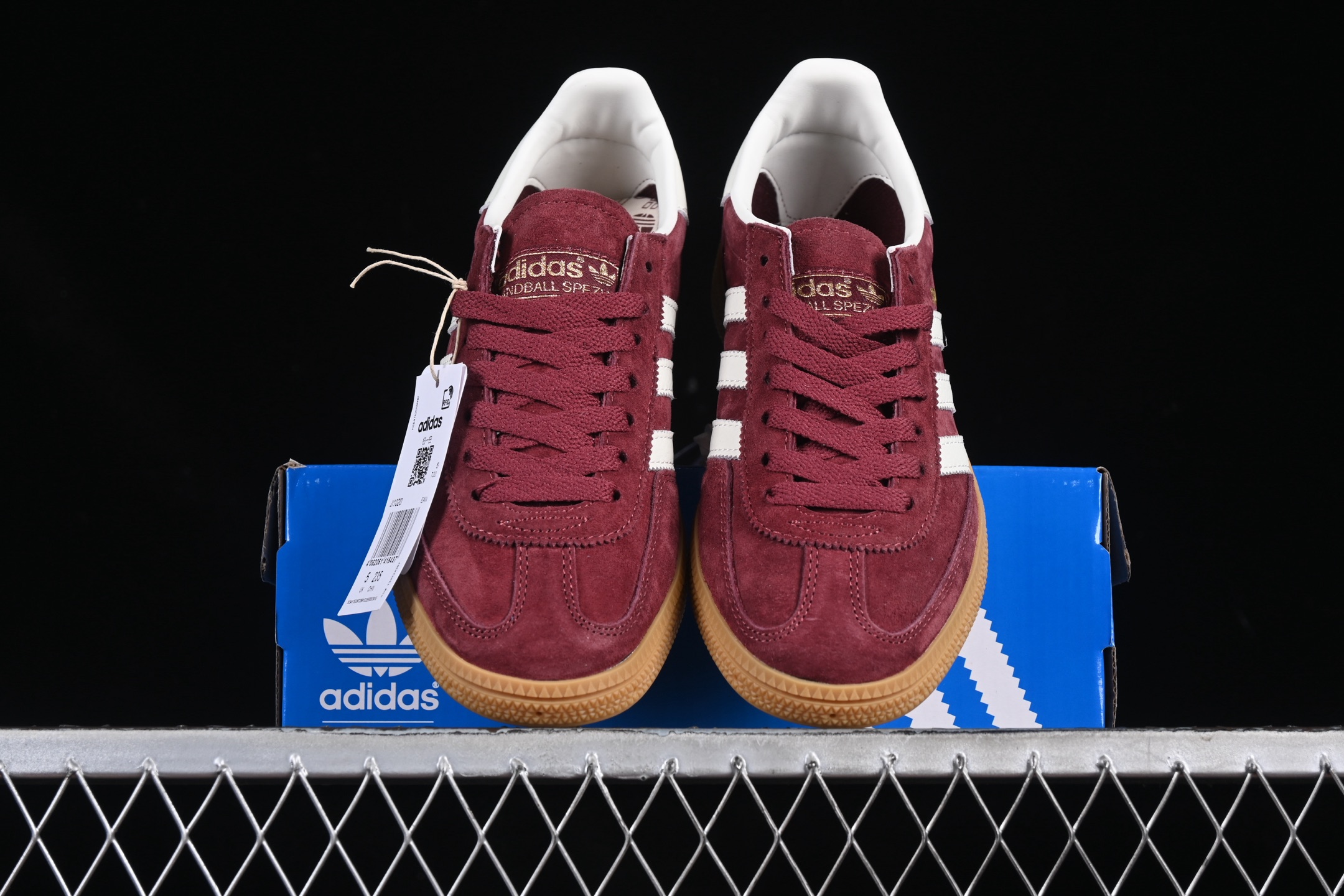 Ad Handball Spezial JI1020 阿迪达斯经典款复古休闲板鞋尺码：35 36 36.