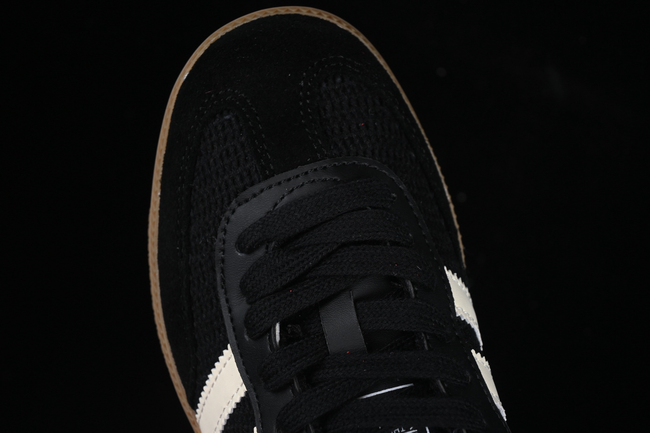 💰180纯原
Adidas Samba OG JQ5141 阿迪三叶草休闲板鞋
#原厂原数据版型 原厂皮料切割干净无任何毛边 鞋型细节完美 超高清洁度
尺码:36 36.5 37 38 38.5 39 40 40.5 41 42 42.5 43 44 44.5 45 Z.C3