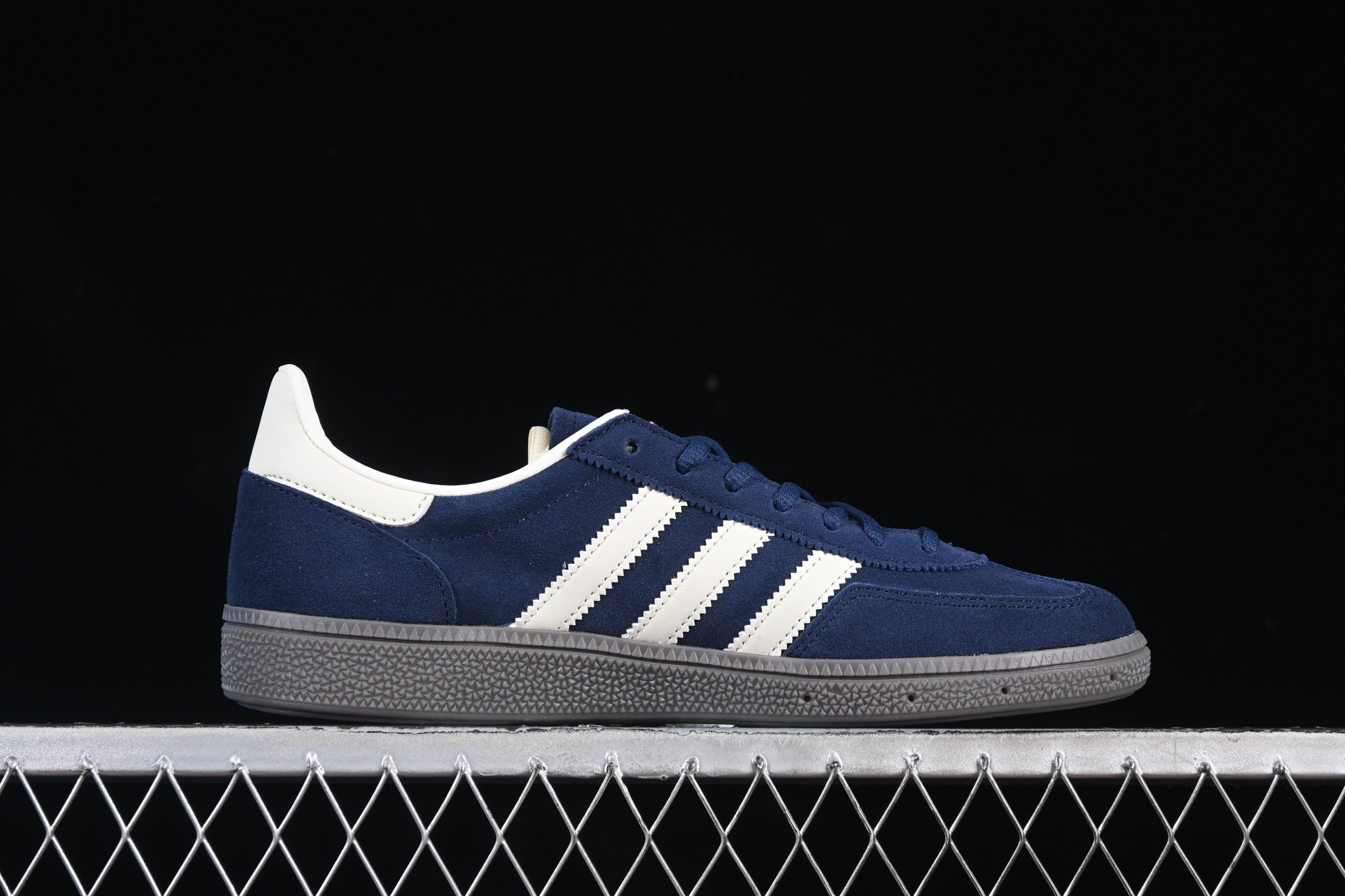 Adidas Handball Spezial IF7087 阿迪达斯经典款复古休闲板鞋尺码：35 36