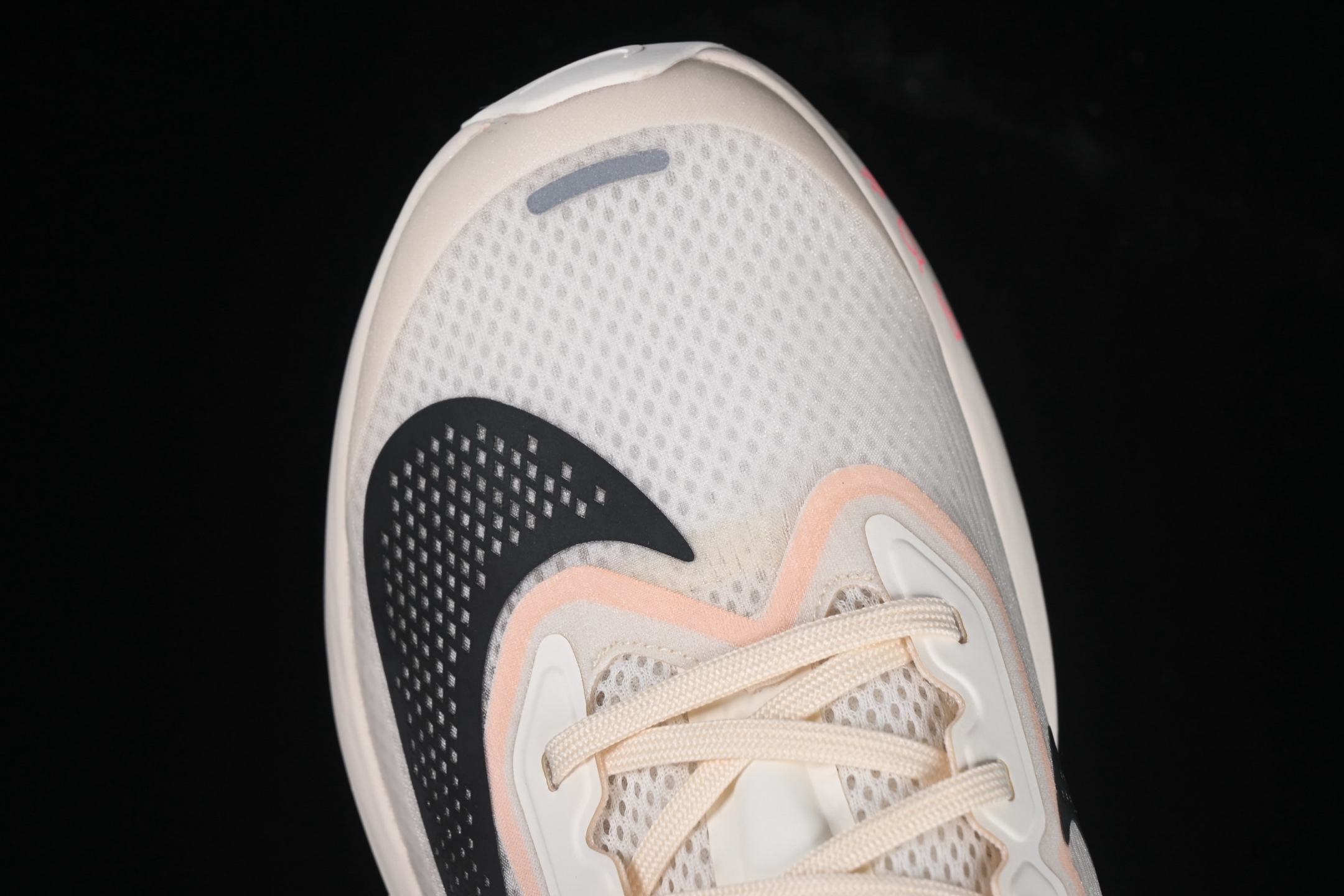 💰260纯原
Nike Zoom Fly 6 耐克超弹轻盈跑步鞋 FN8454-102
#鞋款搭载 Flyknit 材料 打造出众弹性 易于穿脱。采用React技术 轻盈耐穿泡绵打造,铸就出众回弹的顺畅迈步体验。结合内置碳纤维板,塑就柔韧灵活的迈步体验。
尺码:36 36.5 37.5 38 38.5 39 40 40.5 41 42 42.5 43 44 44.5 45 AJD4