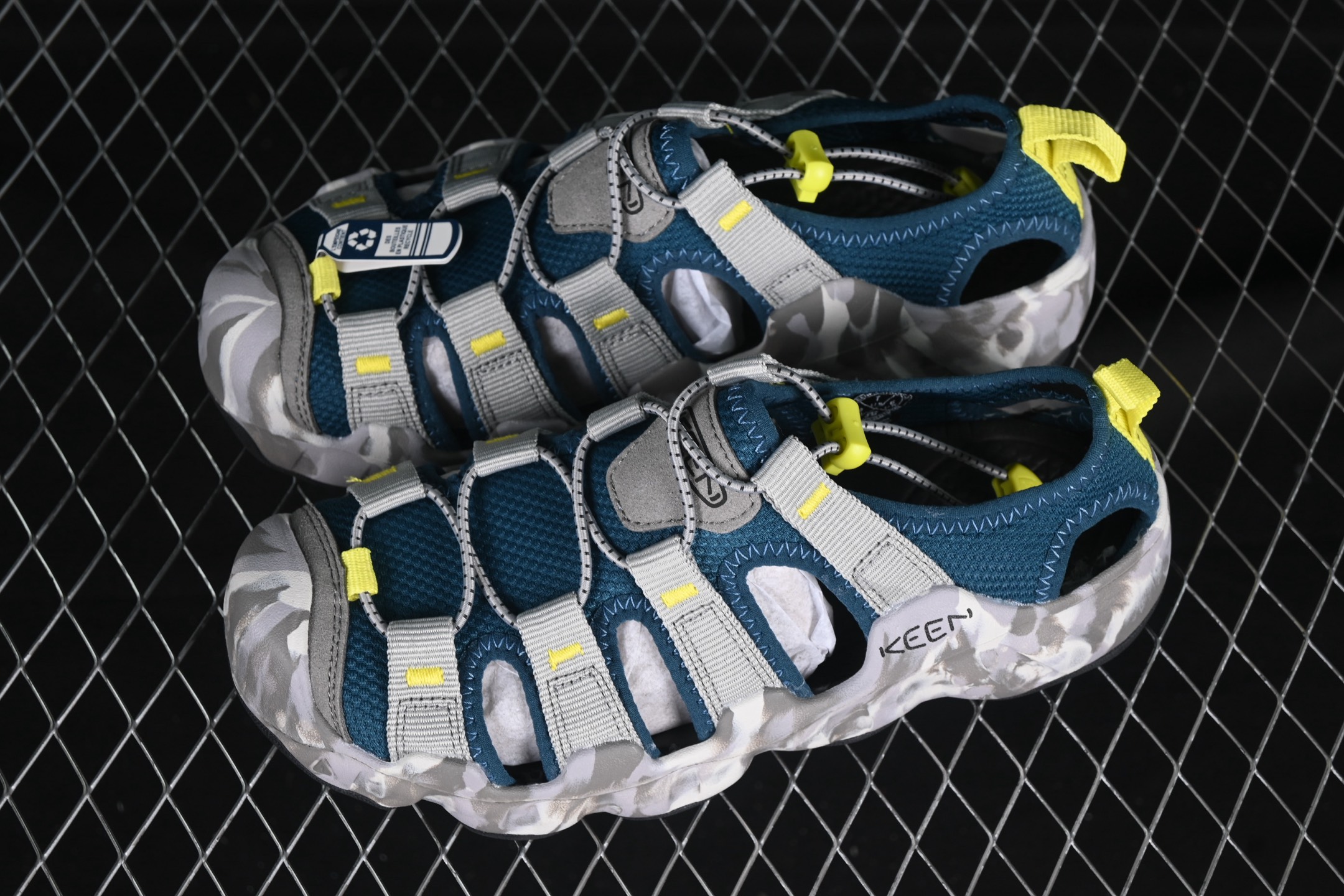 💰220纯原
 Keen Newport H2 科恩户外运动溯溪涉水防撞户外功能凉鞋 1026686BLUE
尺码：36 37 38 39 40 41 42 43 44 45 F.C3