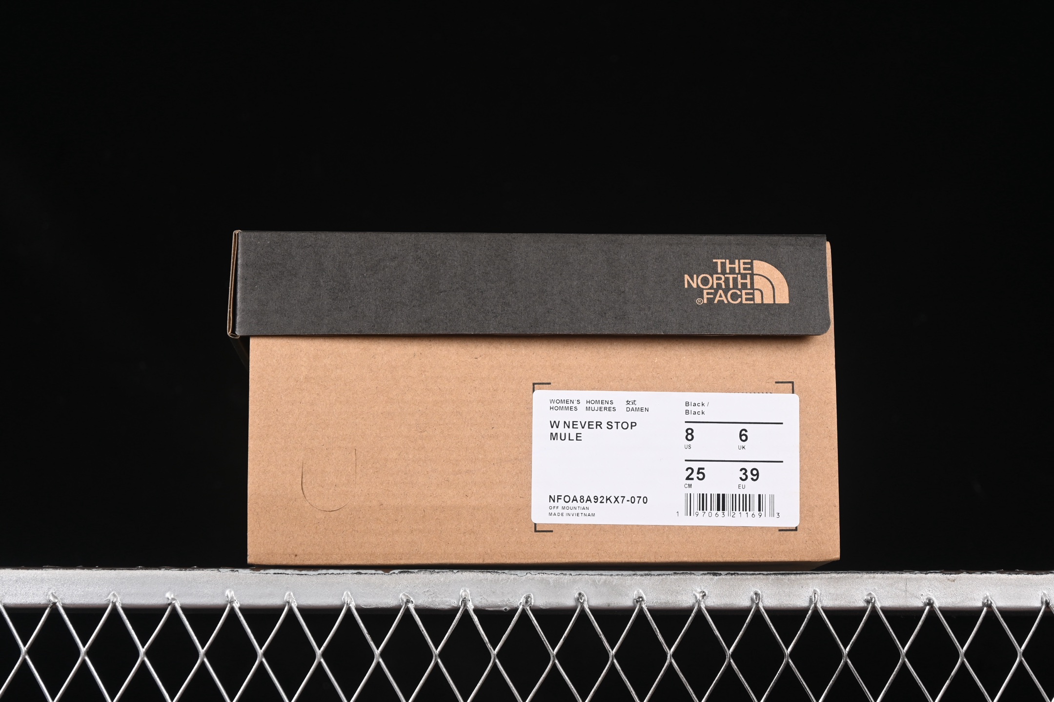 💰220纯原
THE NORTH FACE NEVER STOP 北面舒适百搭防滑耐磨低帮生活休闲鞋 NFOA8A92KX7-070
尺码:36 37 37.5 38 38.5 39 40 40.5 41 42 42.5 43 44 44.5 45 F.C3