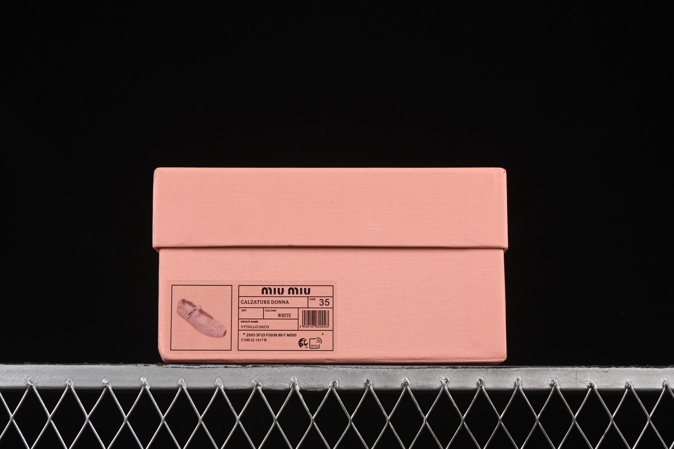 💰300纯原
 MiuMiu 意大利奢侈品牌/缪缪 玛丽珍芭蕾舞鞋
尺码：35 36 37 38 39 40 99D4