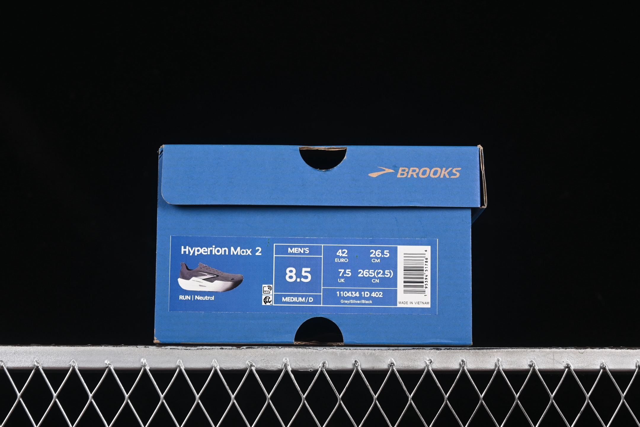 💰240纯原
 Brooks Hyperion Max 2 布鲁克斯 烈风2 减震竞速马拉松专业跑鞋 1104341D402
尺码：40 40.5 41 42 42.5 43 44 44.5 45 J.D4