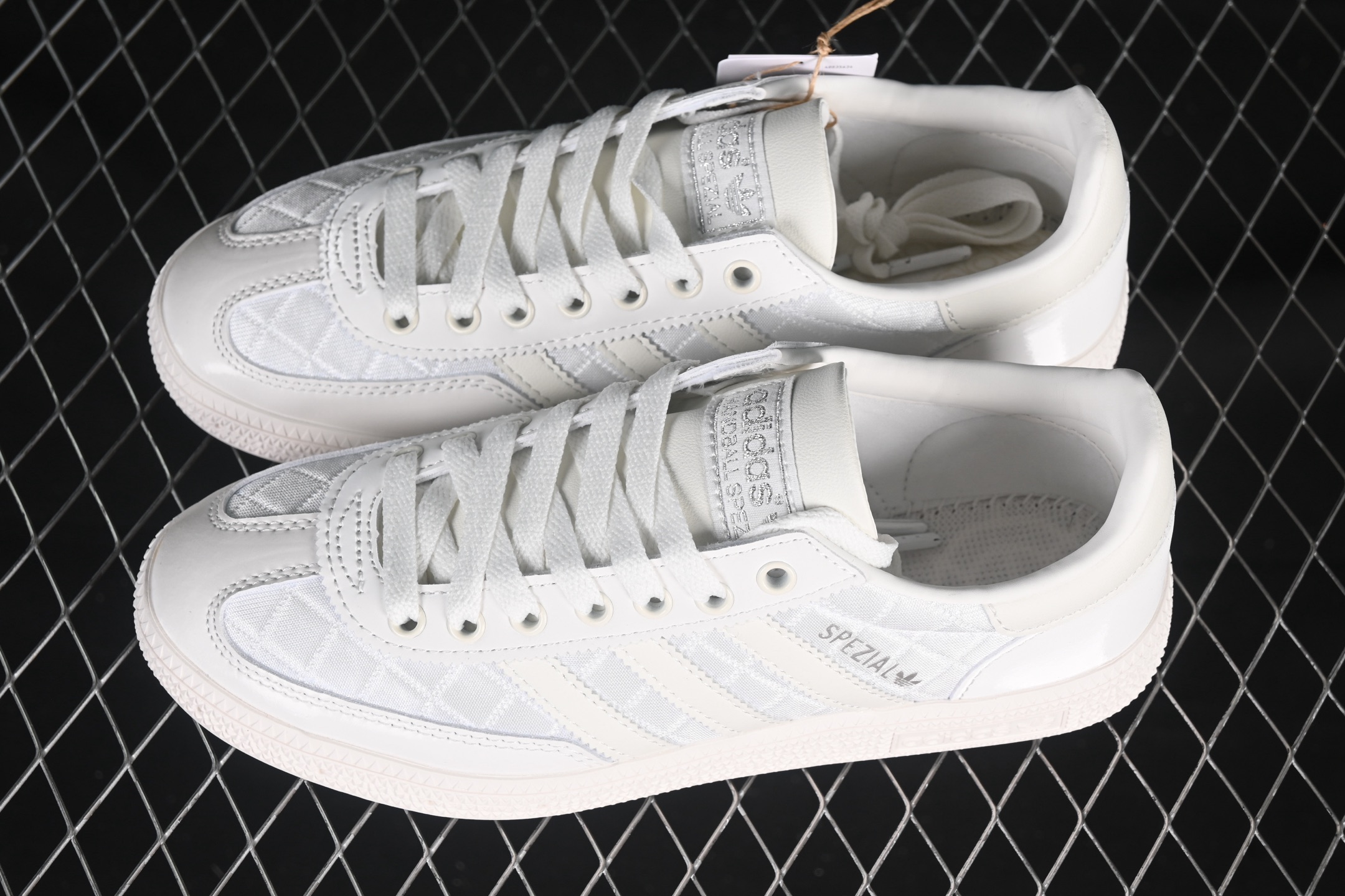 Adidas Handball Spezial KJ0854 阿迪达斯经典款复古休闲板鞋尺码：35 36