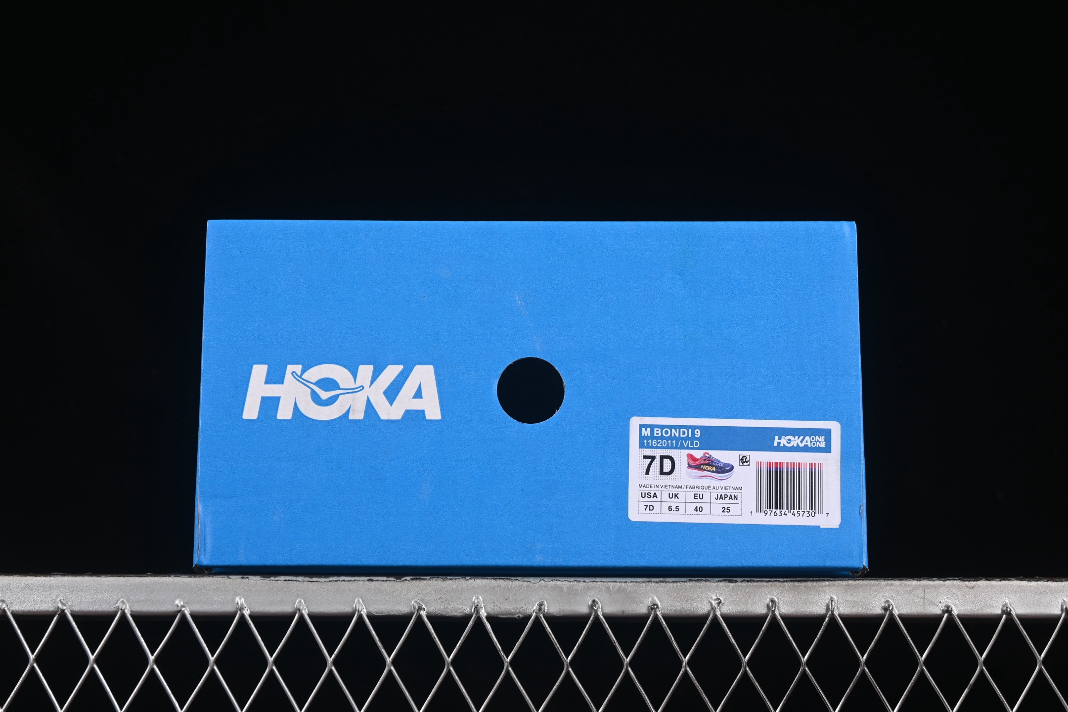 💰220纯原
HOKA ONE ONE Bondi 9 机能缓震跑鞋 1162011 VLD
#鞋面部分采用工程网眼面料,可以确保必要的透气性能。使用了全新的莱卡橡筋,这大大提升了鞋面的硬度,由此增加鞋面的支撑性能。后掌33mm、前掌29mm的超厚Soft EVA中底,比传统的EVA材料还要柔软30%
尺码:36 37 38 39 40 40.5 41 42 42.5 43 44 44.5 45 G.D4