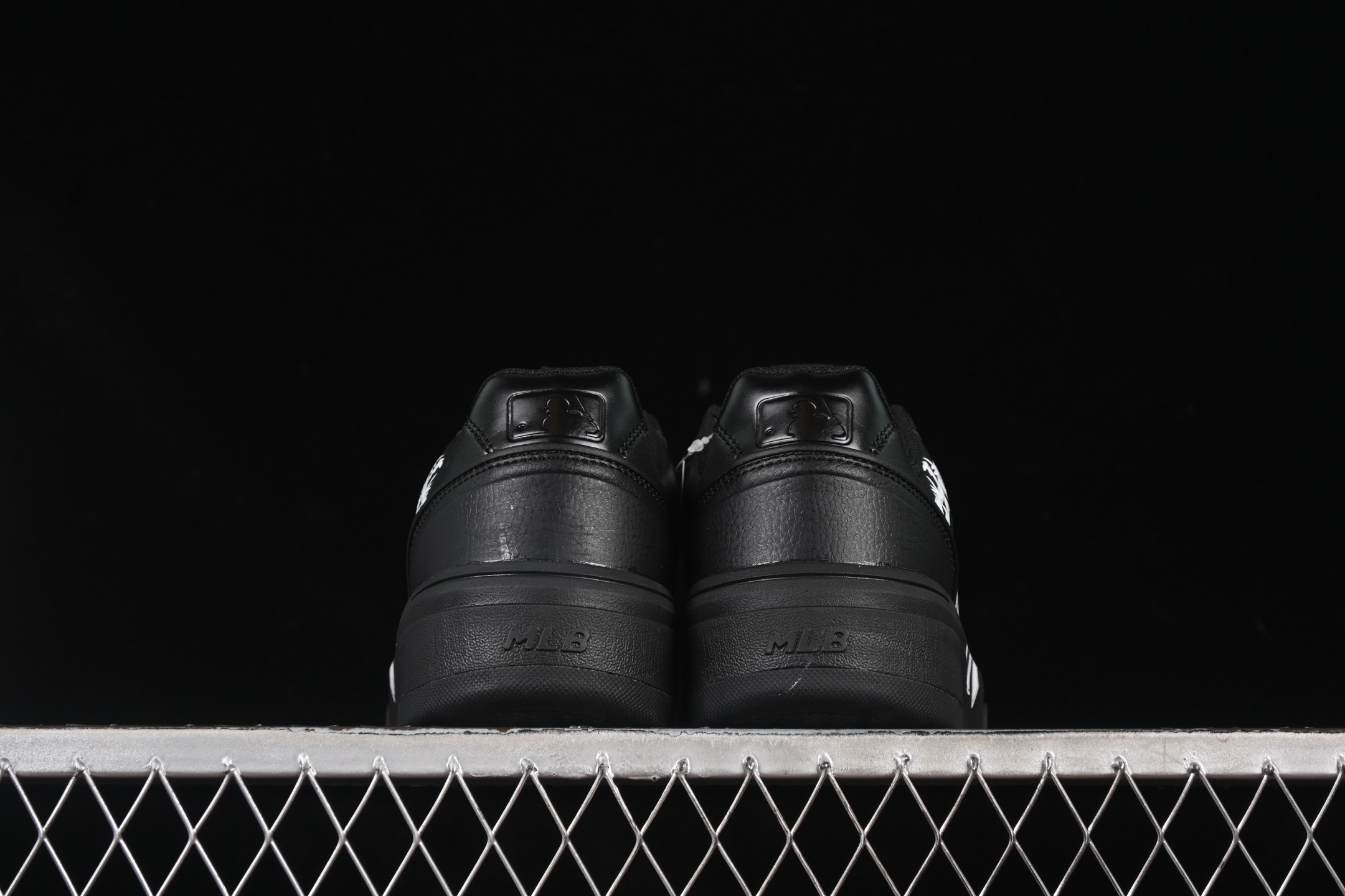 💰180公司级💰220纯原
NY MLB Chunky Liner 纽约洋基队 定制增高厚底休闲运动鞋 3ASXCA12N50WHS 木川竹韵
尺码:35 36 36.5 37.5 38 38.5 39 40 40.5 41 42 42.5 43 44 44.5 45 3.D4