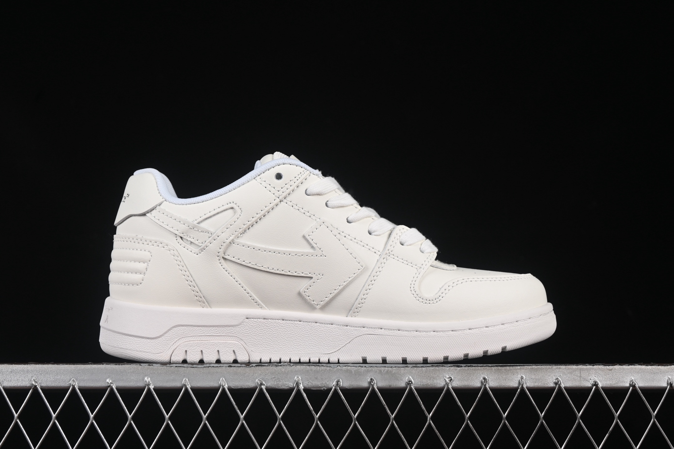 💰380纯原
 Off-White Out Of Office 低帮时尚板鞋 白蓝星
尺码：36 37 38 39 40 41 42 43 44 45 46 47 AJD4