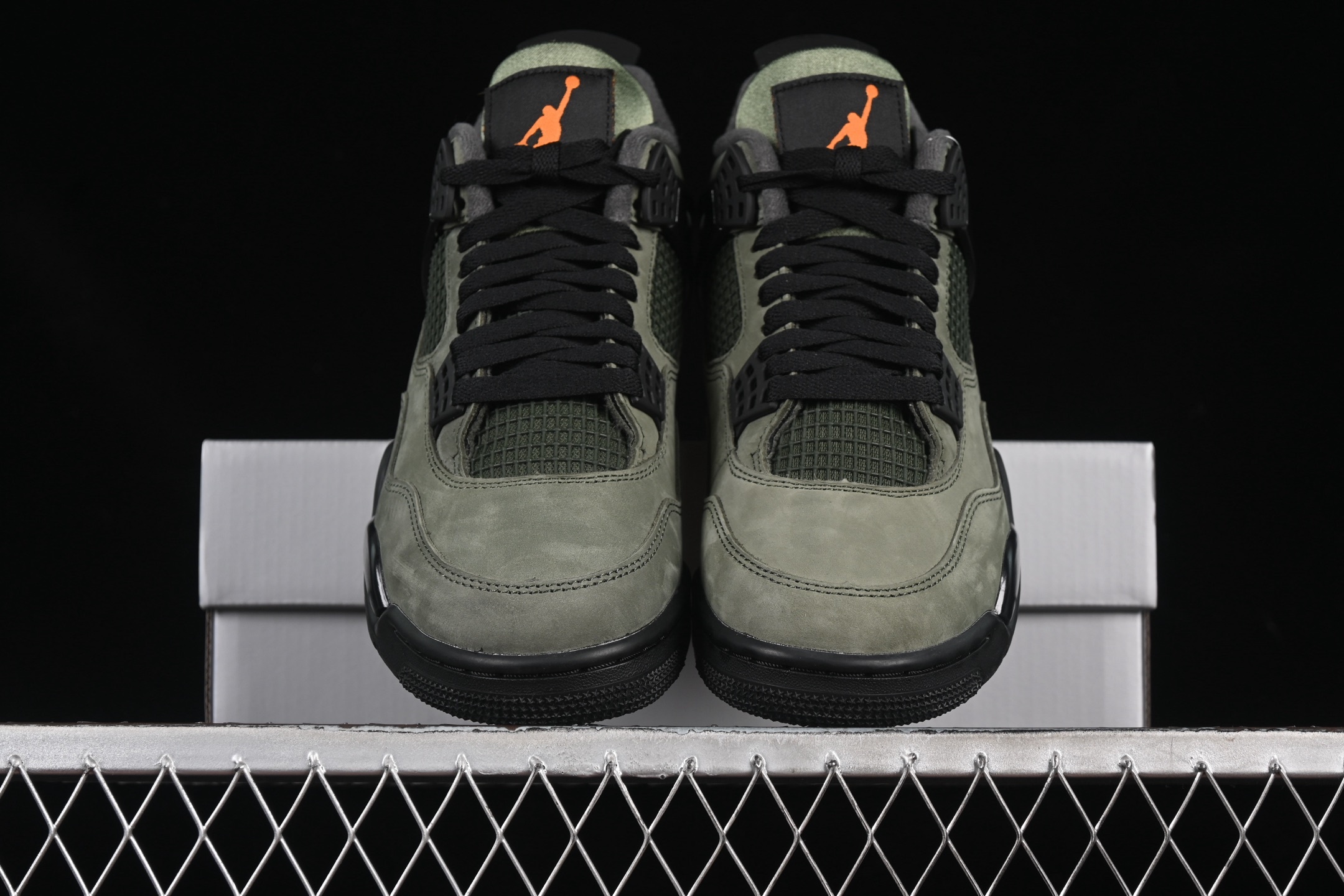 外贸版 Undefeated x Air Jordan 4 OG AJ4 乔4橄榄绿麂皮 IB1519