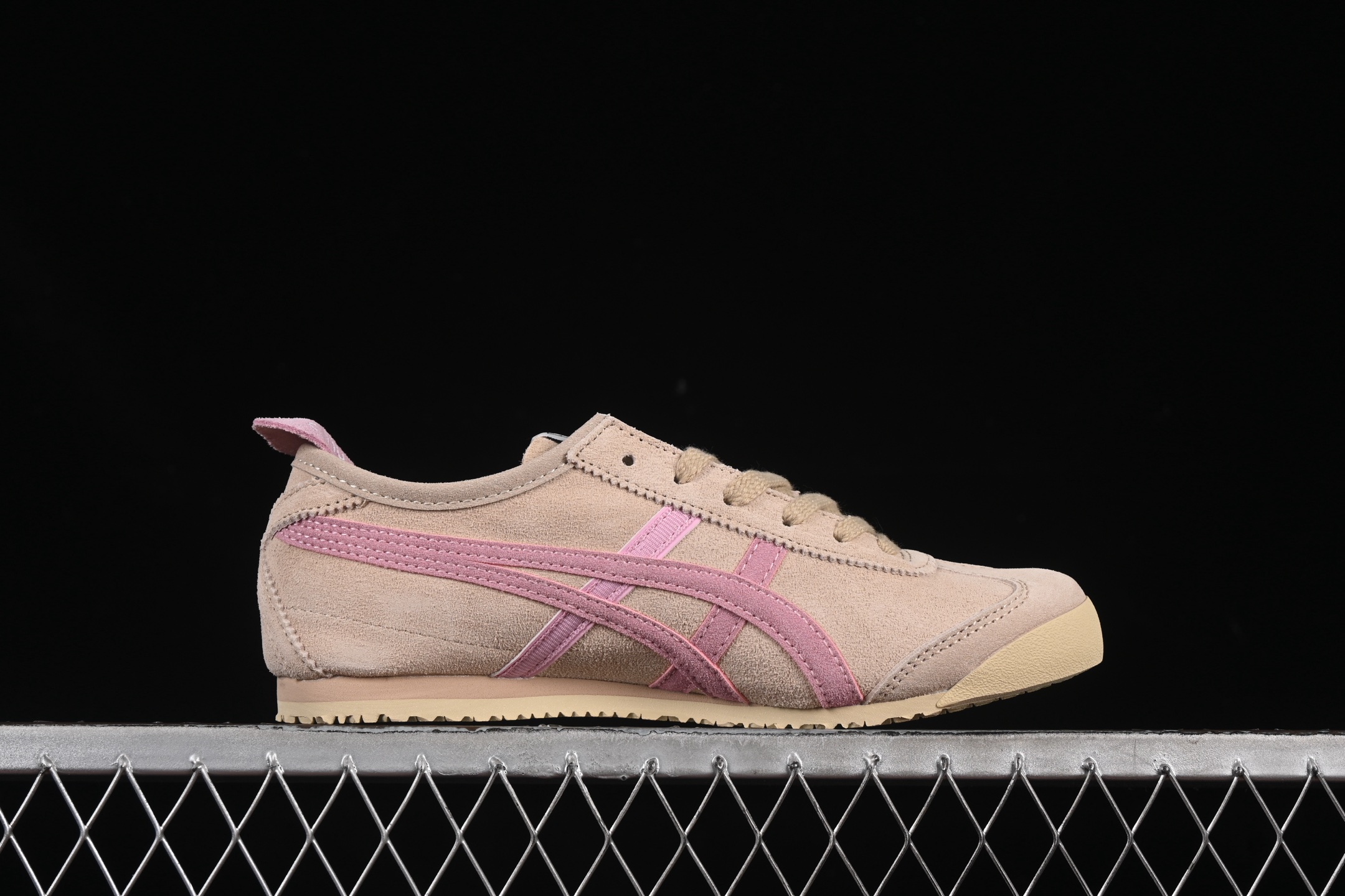 💰150真标💰180公司级💰260纯原
 OnitsukaTiger/鬼塚虎 Mexico 66 皮面低邦休闲跑步鞋 1183C380-200
尺码：36 37 37.5 38 39 39.5 40.5 41.5 K.C3