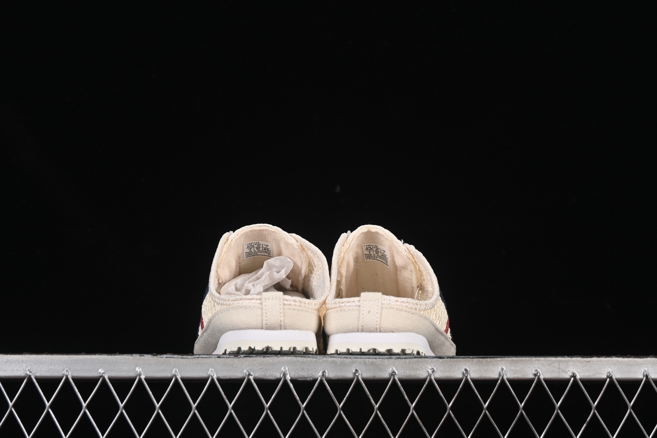 💰180纯原
OnitsukaTiger/鬼塚虎 Mexico 66 Sabot 网面透气一脚蹬半拖 1183C123-100
尺码:35 36 37 37.5 38 39 39.5 40.5 41.5 42 42.5 43.5 44 45 CSC3