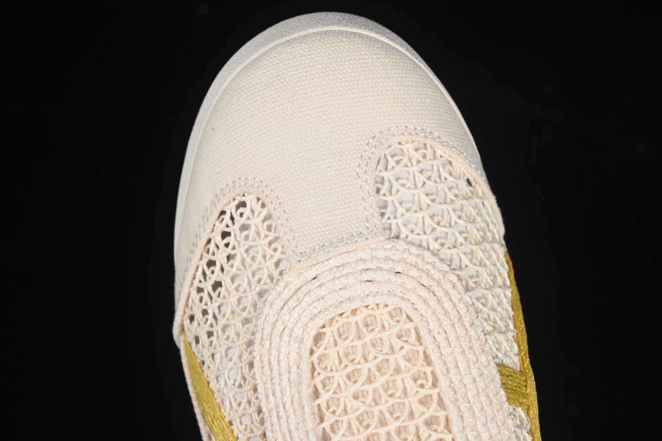 💰180纯原
OnitsukaTiger/鬼塚虎 Mexico 66 Sabot 网面透气一脚蹬半拖 1183C123-104
尺码:35 36 37 37.5 38 39 39.5 40.5 41.5 42 42.5 43.5 44 45 CSC3