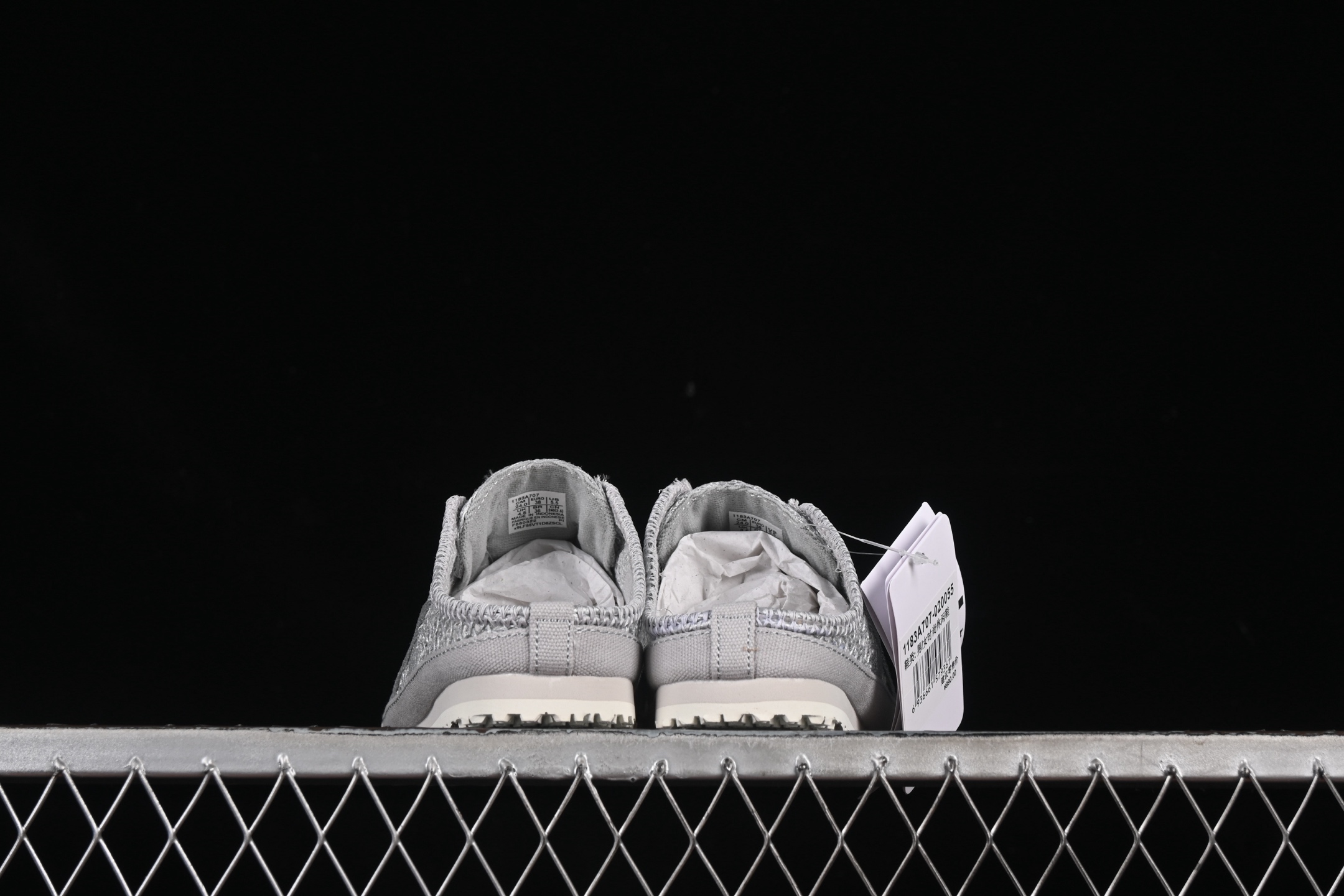 💰180纯原
OnitsukaTiger/鬼塚虎 Mexico 66 Sabot 网面透气一脚蹬半拖 1183A707-020
尺码:35 36 37 37.5 38 39 39.5 40.5 41.5 42 42.5 43.5 44 45 CSC3