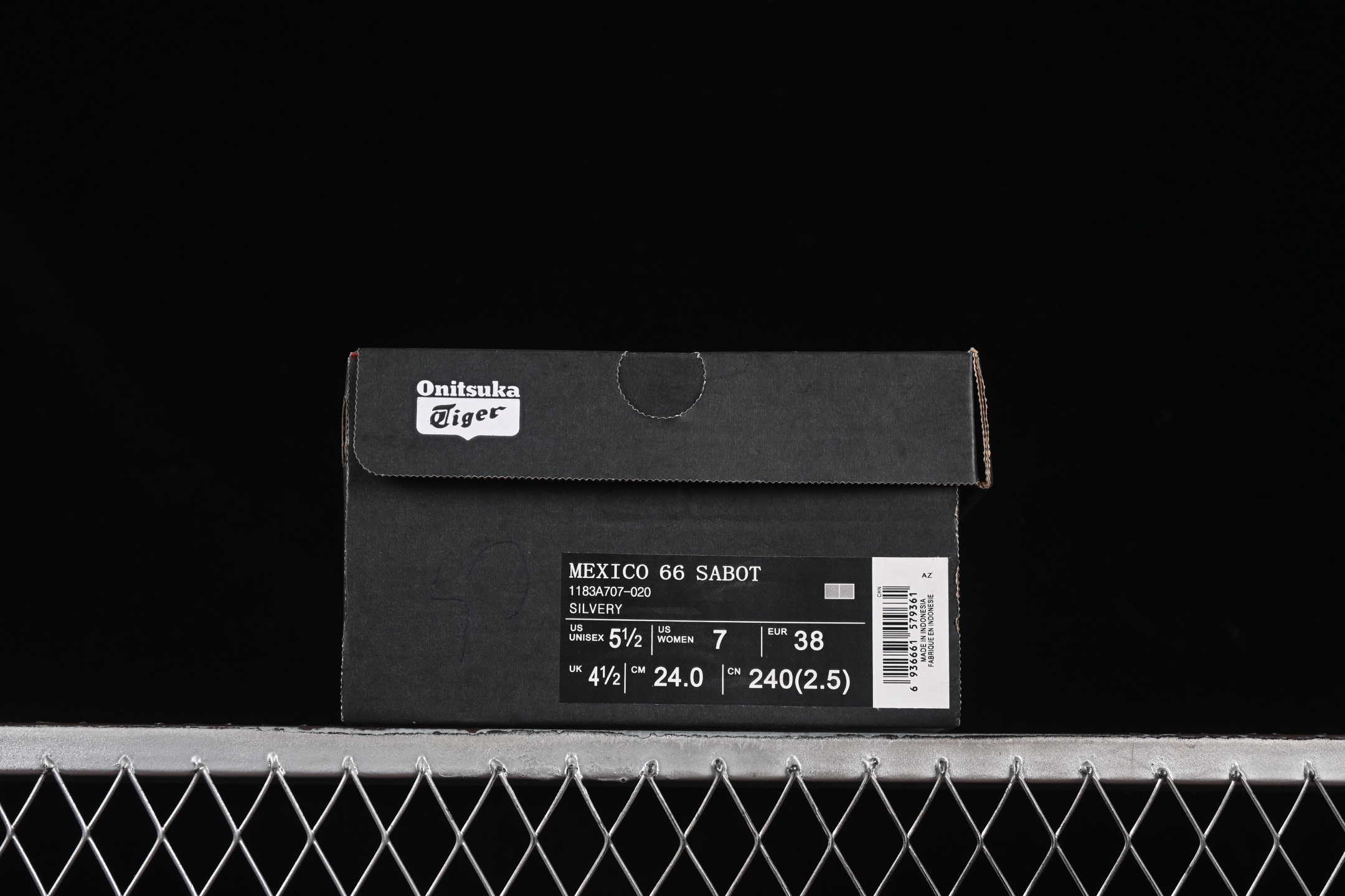 💰180纯原
OnitsukaTiger/鬼塚虎 Mexico 66 Sabot 网面透气一脚蹬半拖 1183A707-020
尺码:35 36 37 37.5 38 39 39.5 40.5 41.5 42 42.5 43.5 44 45 CSC3