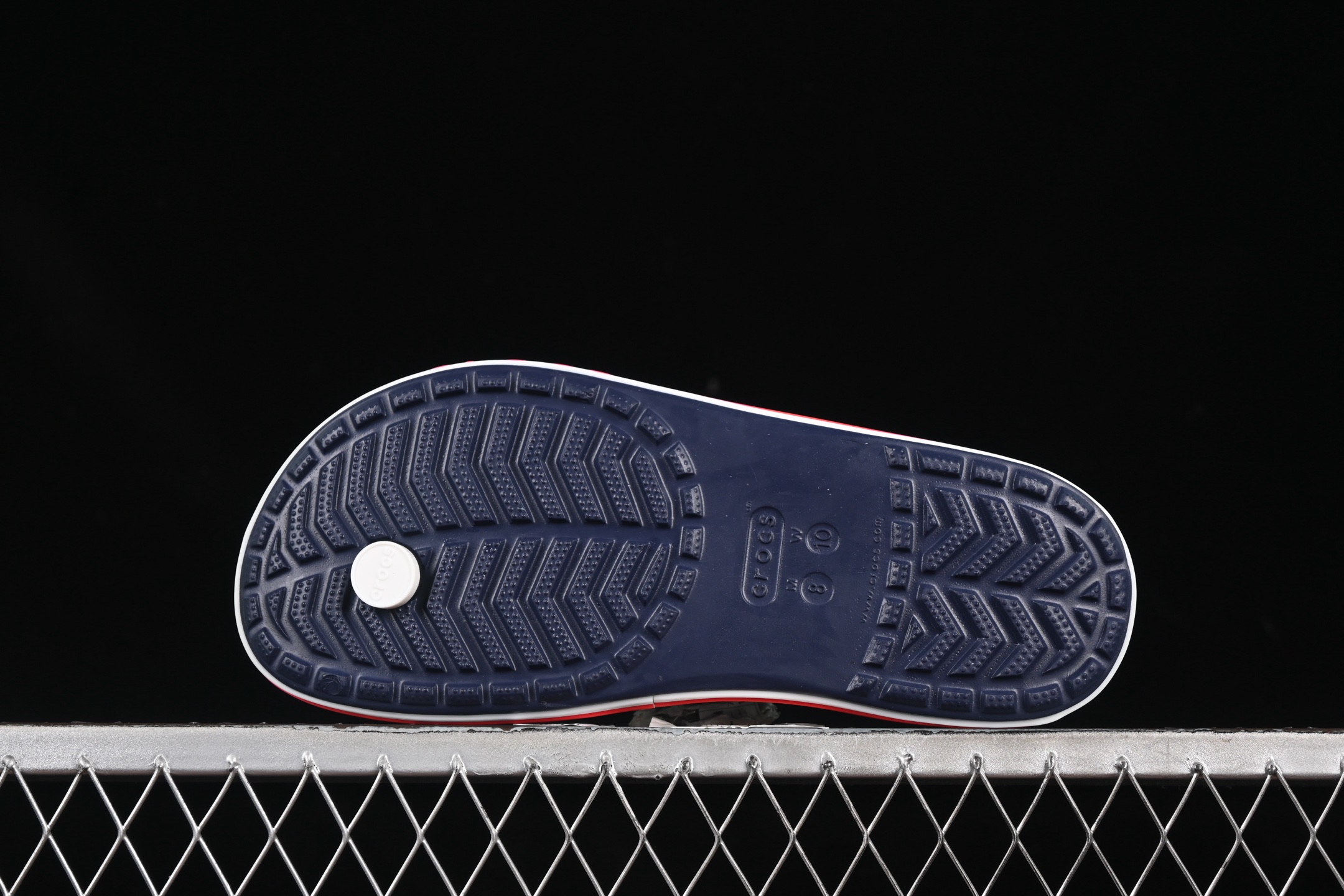 💰120纯原
 Crocs Classic Clog 巴亚系列围条经典夏日沙滩室内外穿搭休闲涉水夹脚人字拖鞋
尺码：M7（39-40）M8（41-42）M9（42-43）M10（43-44）M11（45-46）B.D4