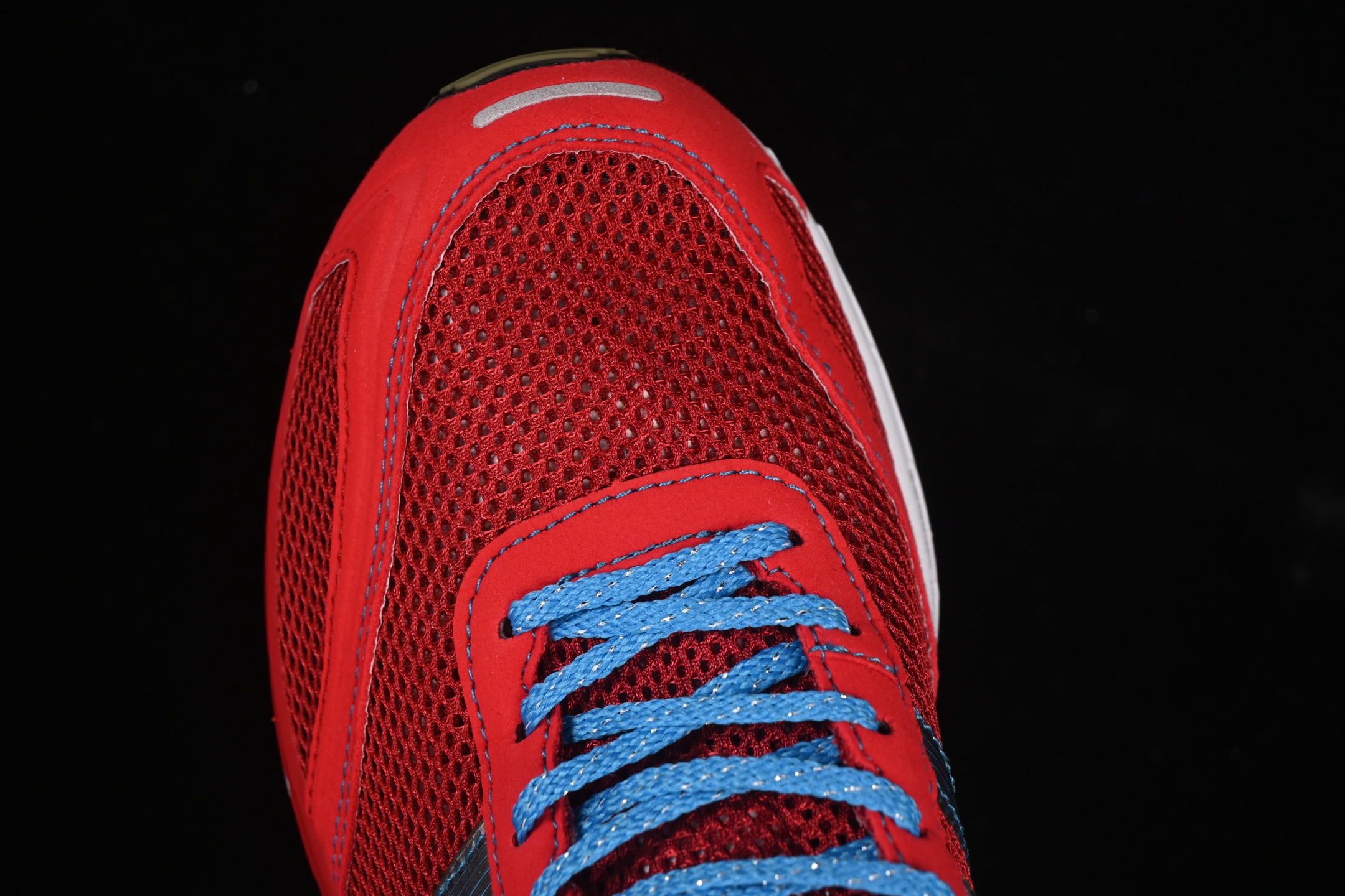 💰190纯原
Adidas Adios Neftenga G12988 阿迪透气轻盈低帮跑步鞋
尺码：36 36.5 37 38 38.5 39 40 40.5 41 42 42.5 43 44 44.5 45 N.C3