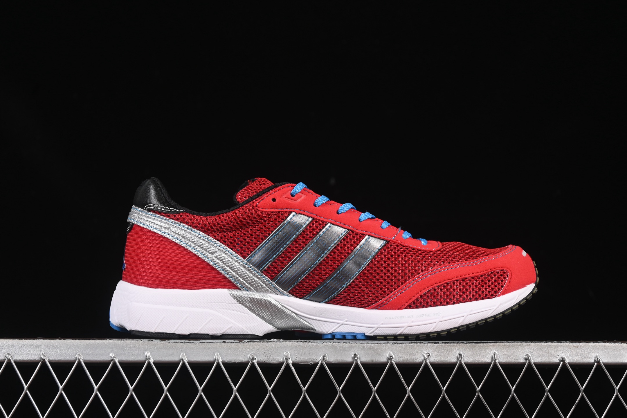 💰190纯原
Adidas Adios Neftenga G12988 阿迪透气轻盈低帮跑步鞋
尺码：36 36.5 37 38 38.5 39 40 40.5 41 42 42.5 43 44 44.5 45 N.C3