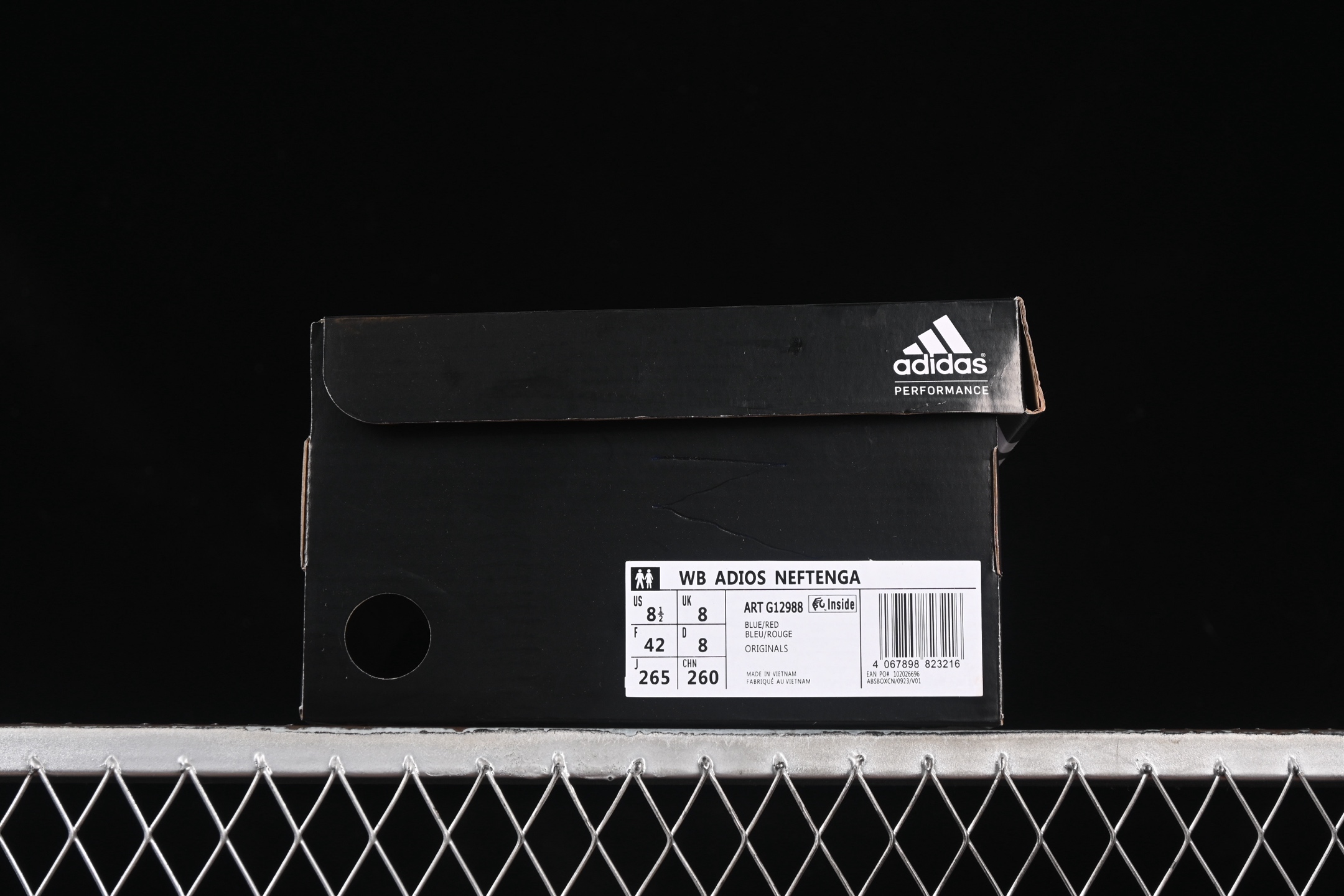 💰190纯原
Adidas Adios Neftenga G12988 阿迪透气轻盈低帮跑步鞋
尺码：36 36.5 37 38 38.5 39 40 40.5 41 42 42.5 43 44 44.5 45 N.C3