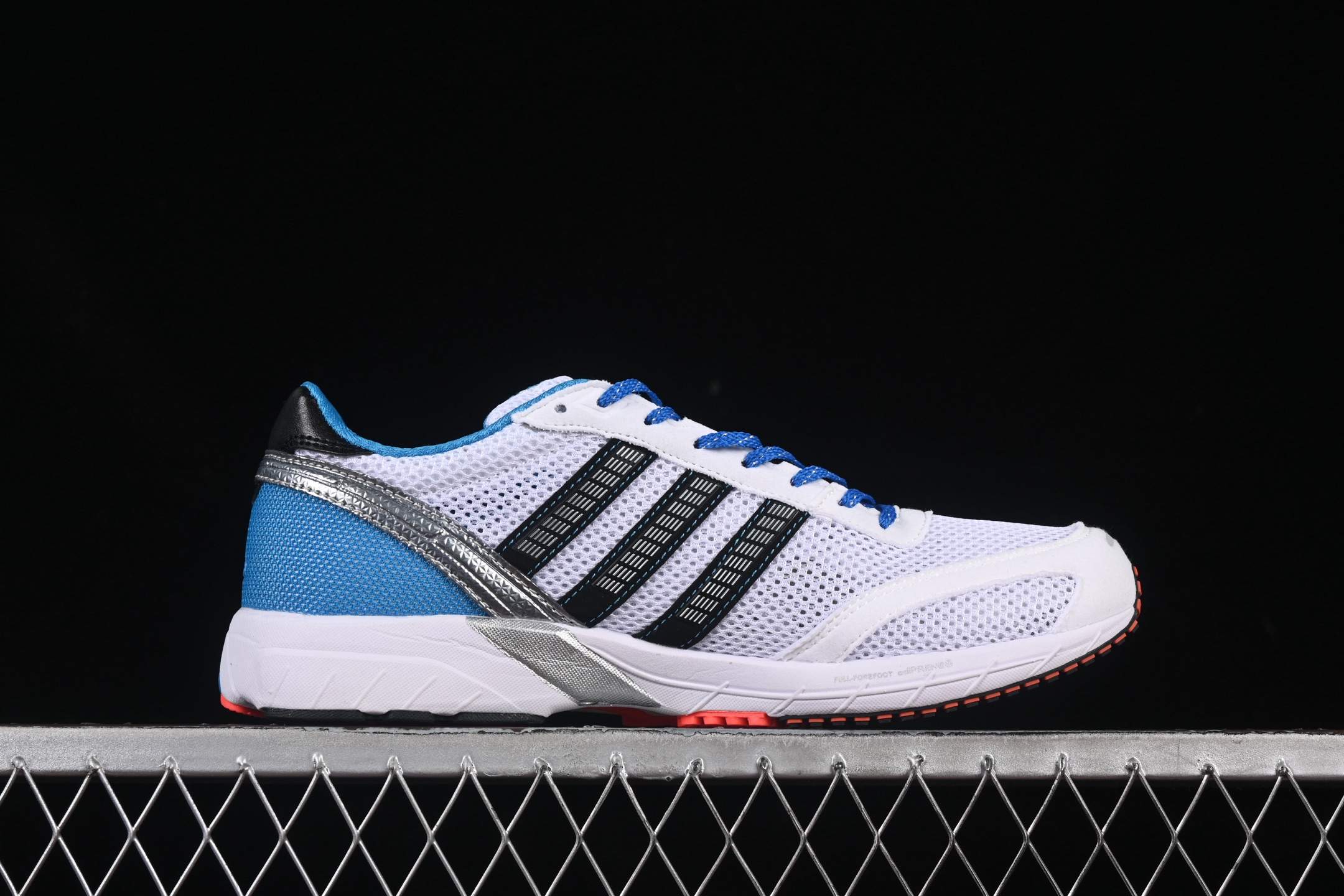 💰190纯原
 Adidas Adios Neftenga G41401 阿迪透气轻盈低帮跑步鞋
尺码：36 36.5 37 38 38.5 39 40 40.5 41 42 42.5 43 44 44.5 45 N.C3