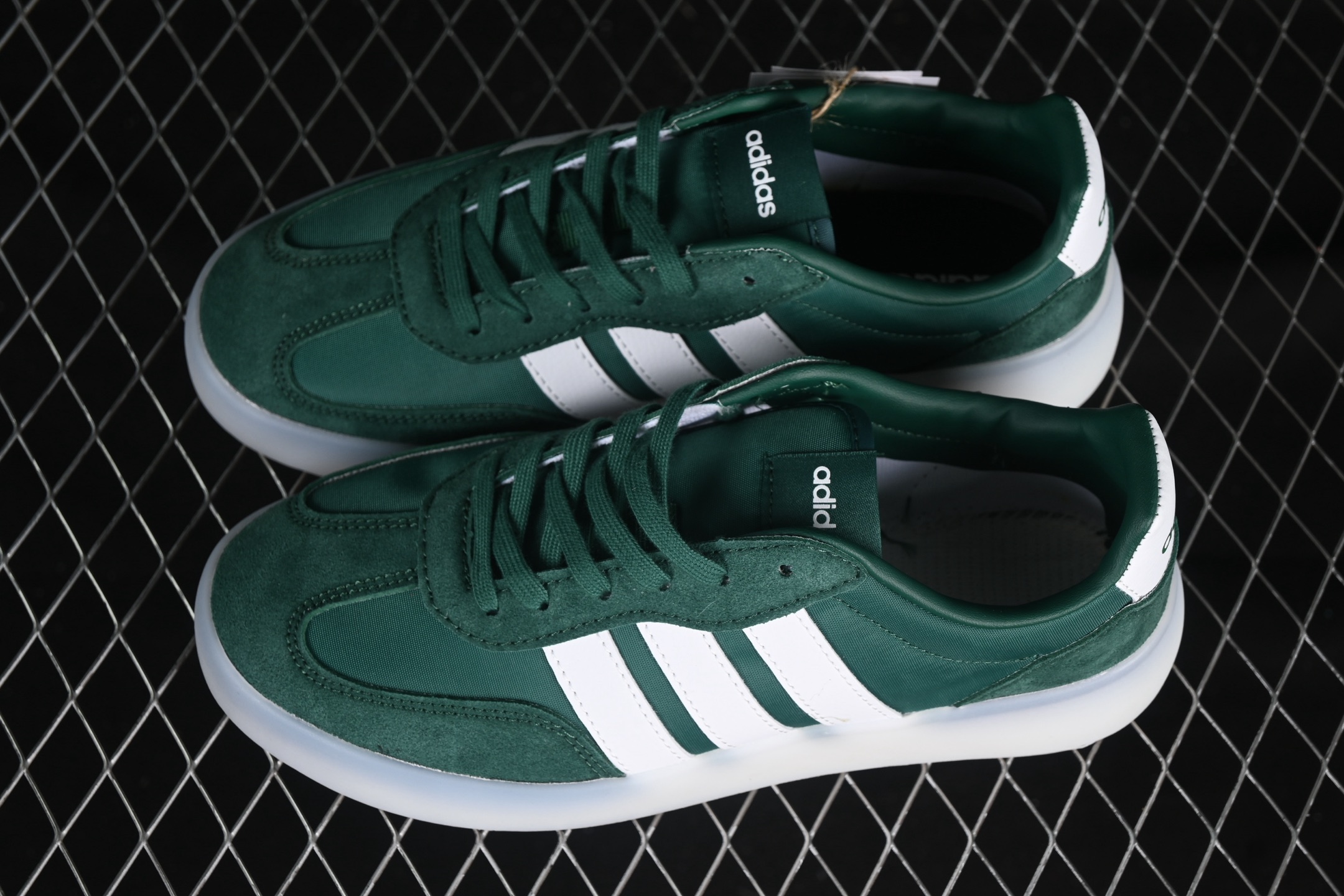 💰220纯原
Adidas Barreda Decode JI2318 阿迪舒适减震低帮休闲板鞋
尺码：36 36.5 37.5 38 38.5 39 40 40.5 41 42 42.5 43 44 44.5 45 N.C3