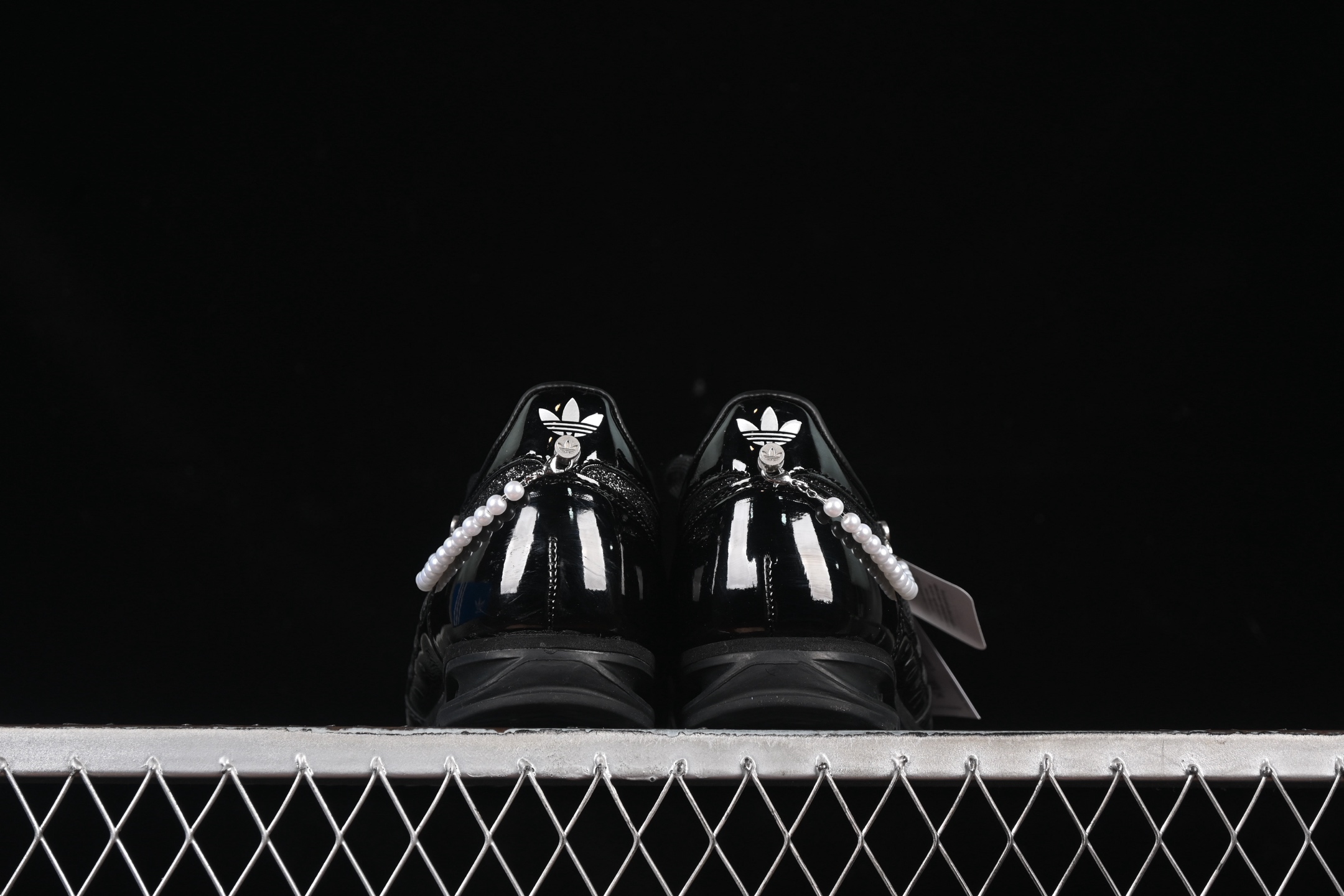 💰240纯原
 Adidas Originals SL 72 OG JQ2615 阿迪经典复古慢跑鞋
尺码：36 36.5 37 38 38.5 39 40 40.5 41 42 42.5 43 44 44.5 45 Z.C3