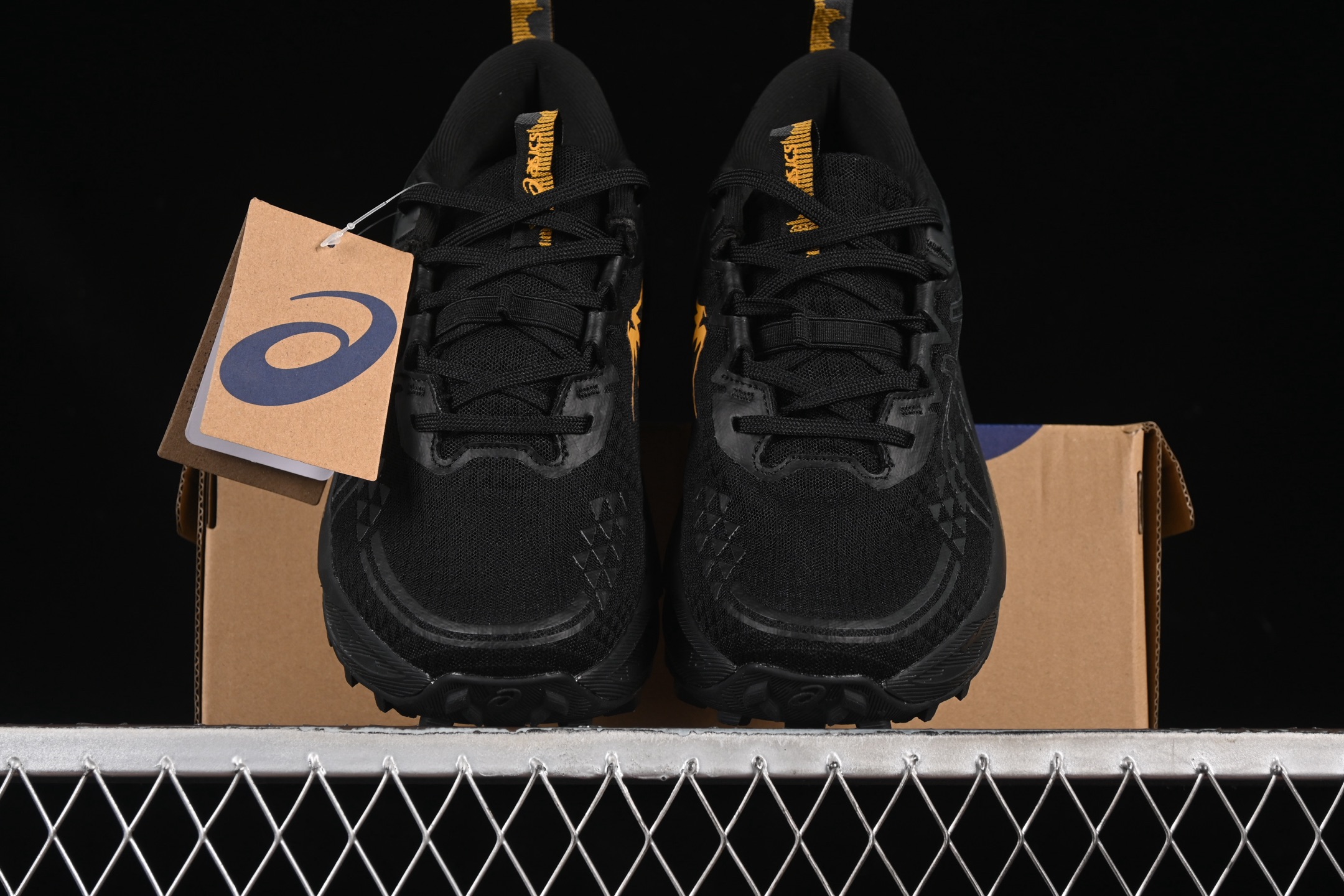 💰240纯原
Asics Gel-Trabuco 13 亚瑟士复古透气休闲鞋缓震男子耐磨跑步鞋 1011B973-001
#鞋面采用无缝线鞋面,贴合脚型,穿着舒适;中底360°环绕式GL,提供良好的缓冲性能;
尺码:36 37 37.5 38 39 39.5 40 40.5 41.5 42 42.5 43.5 44 45 AJD4