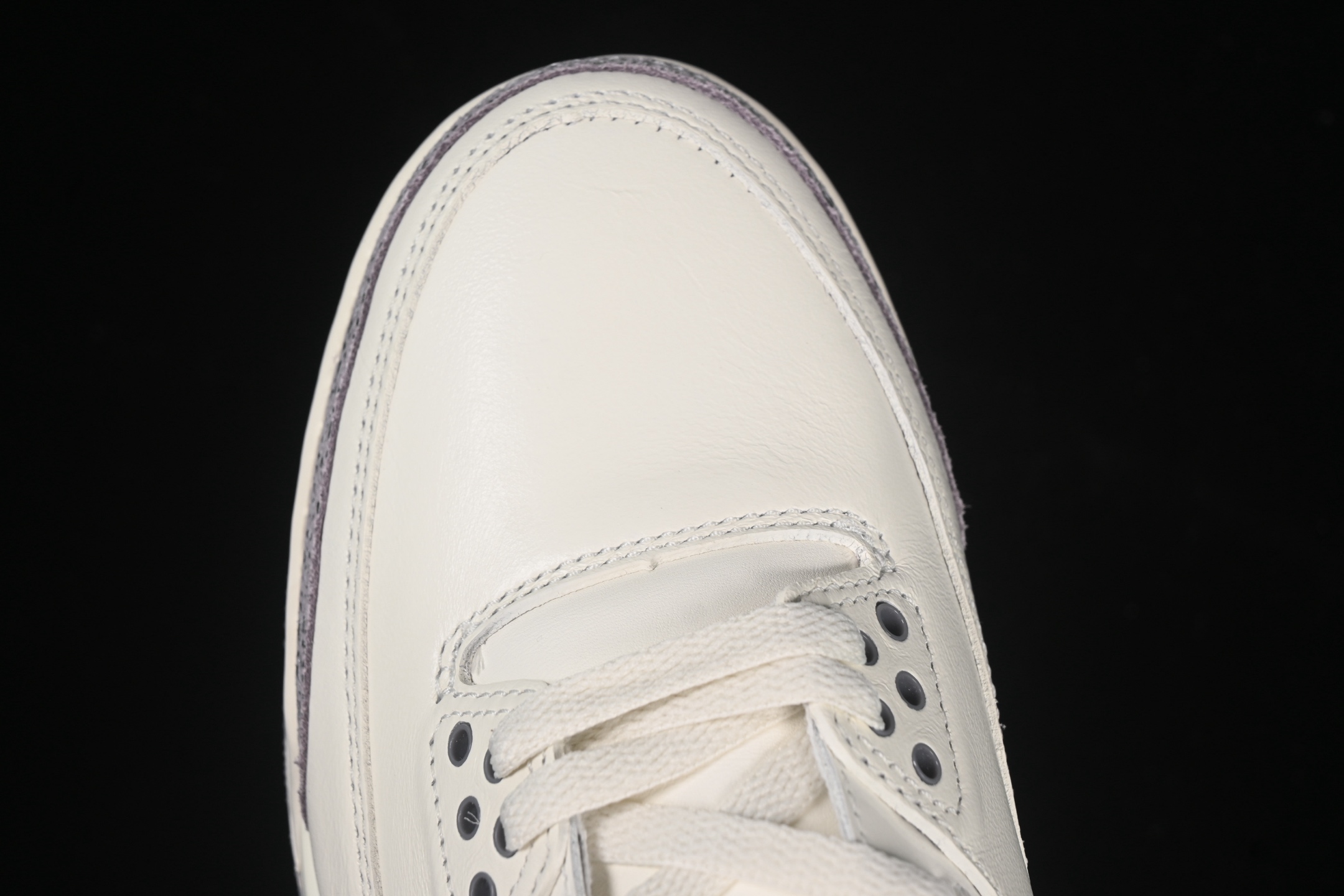 💰520顶级
Air Jordan 3 "Sail Metallic Silver" AJ3 乔3金属白银 CK9246-100
#大厂出品 原楦原纸板 细节如图所 客供原厂材料开发 极致一眼正品既视感 细节如图所示
尺码:36 36.5 37.5 38 38.5 39 40 40.5 41 42 42.5 43 44 44.5 45 46 47.5 B.G7