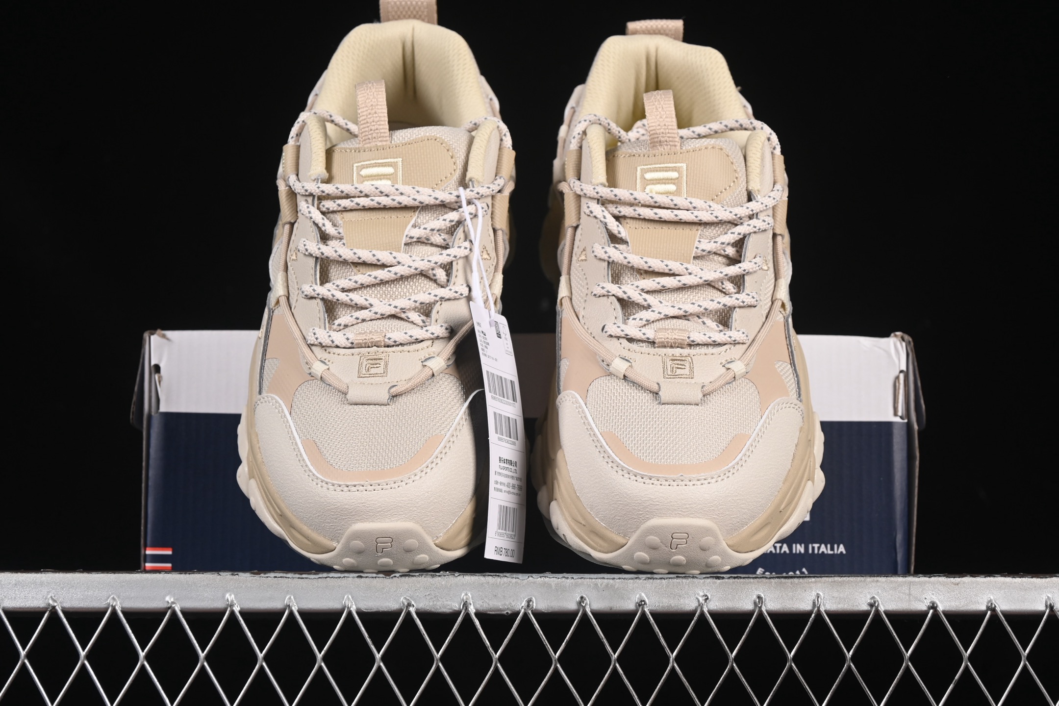 💰220纯原
 Fila Heritage Fluid 猫爪5.0 斐乐绑带复古老爹鞋 F12M412105FOS
尺码：39 40 40.5 41 42.5 43 44 D.C3