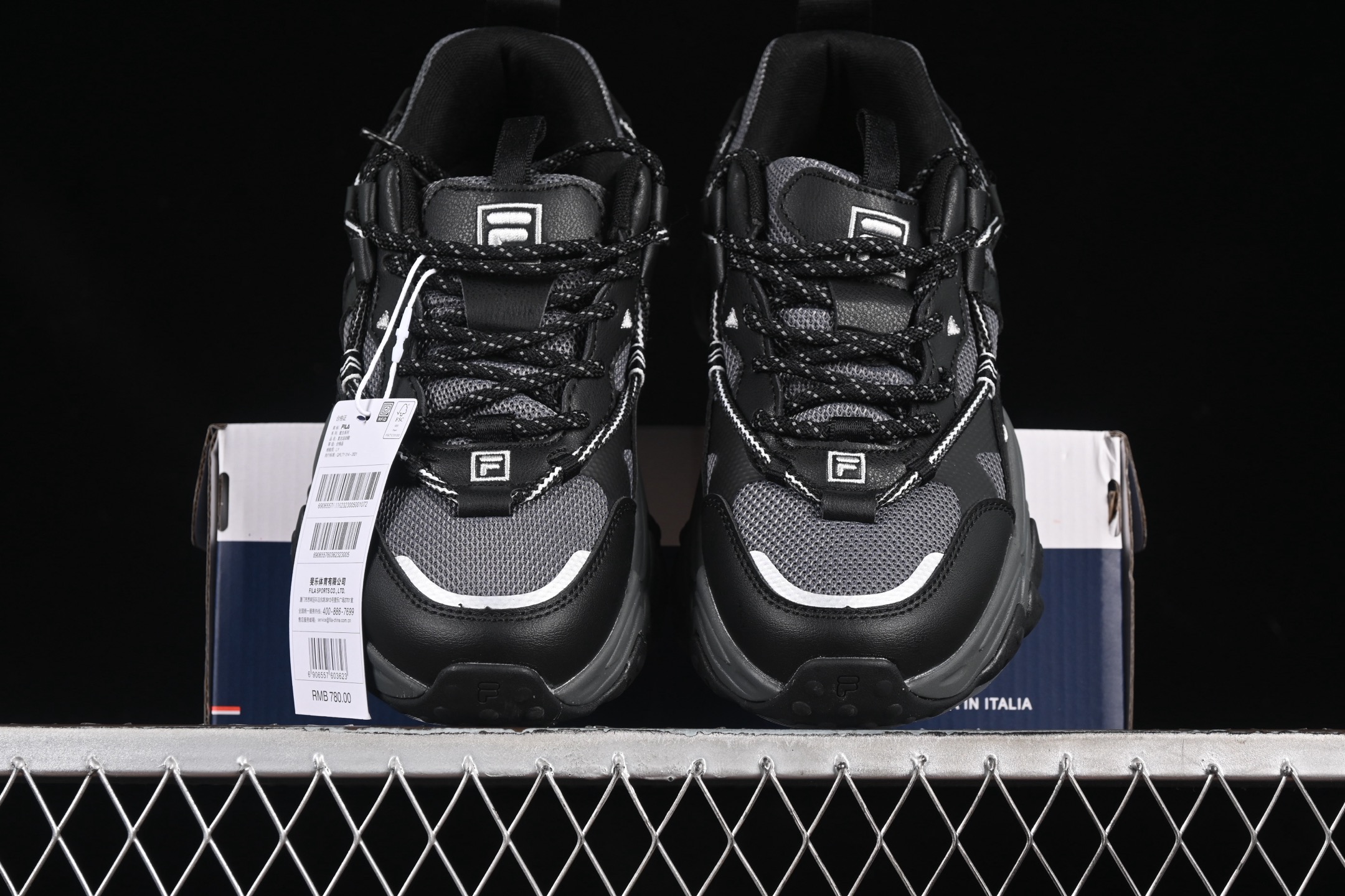 💰220纯原
 Fila Heritage Fluid 猫爪5.0 斐乐绑带复古老爹鞋 F12M442115FBV
尺码：39 40 40.5 41 42.5 43 44 D.C3