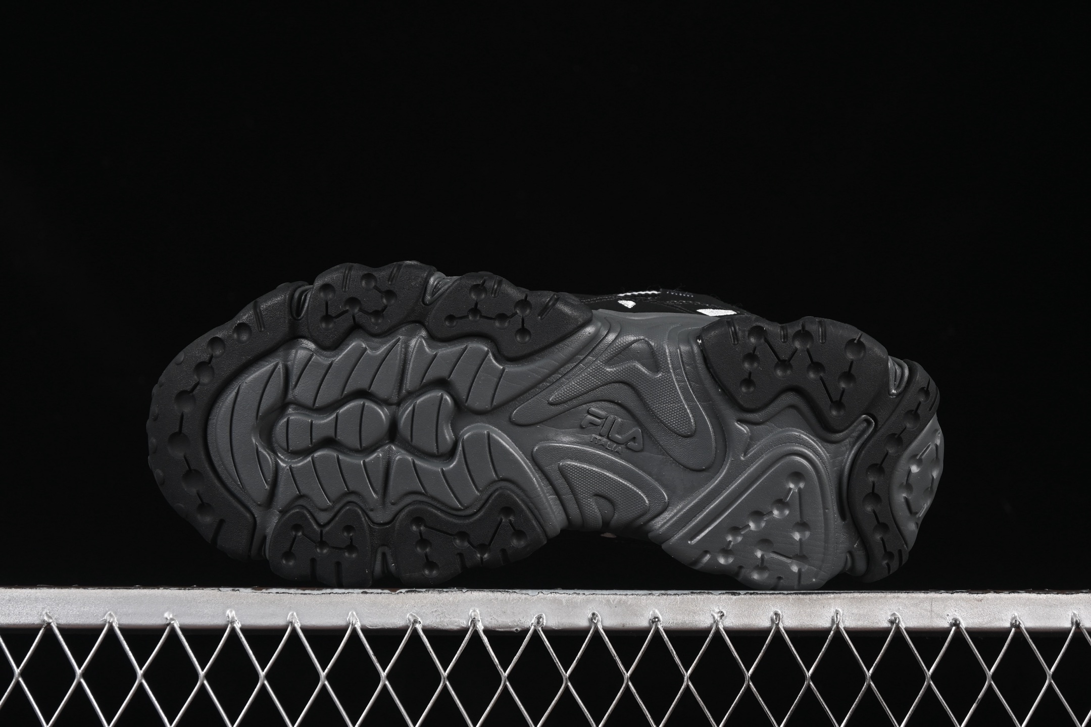 💰220纯原
 Fila Heritage Fluid 猫爪5.0 斐乐绑带复古老爹鞋 F12M442115FBV
尺码：39 40 40.5 41 42.5 43 44 D.C3