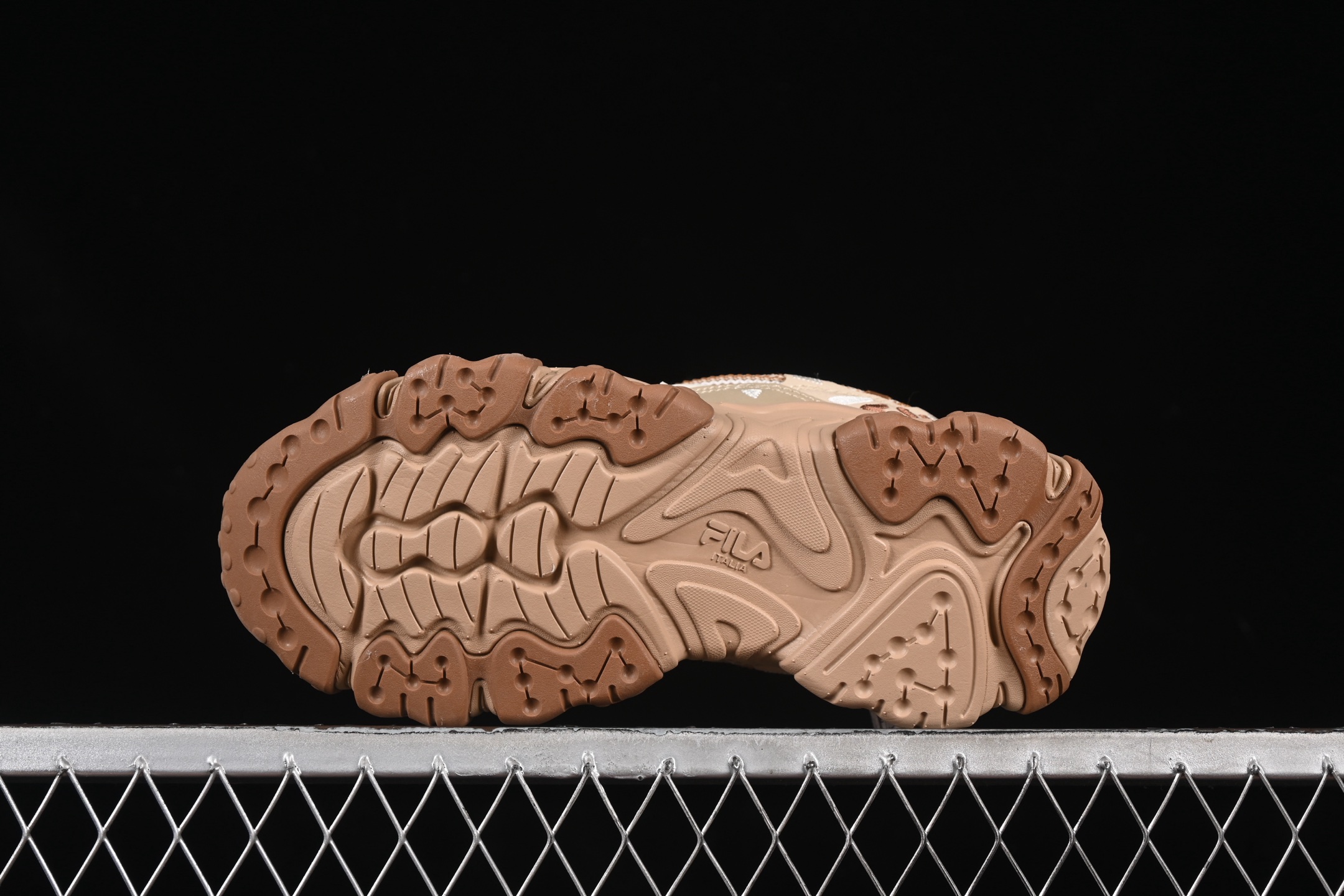 💰220纯原
Fila Heritage Fluid 猫爪5.0 斐乐绑带复古老爹鞋 F12W442115FAS
尺码：35.5 36 36.5 37.5 38 38.5 39 40 D.C3
