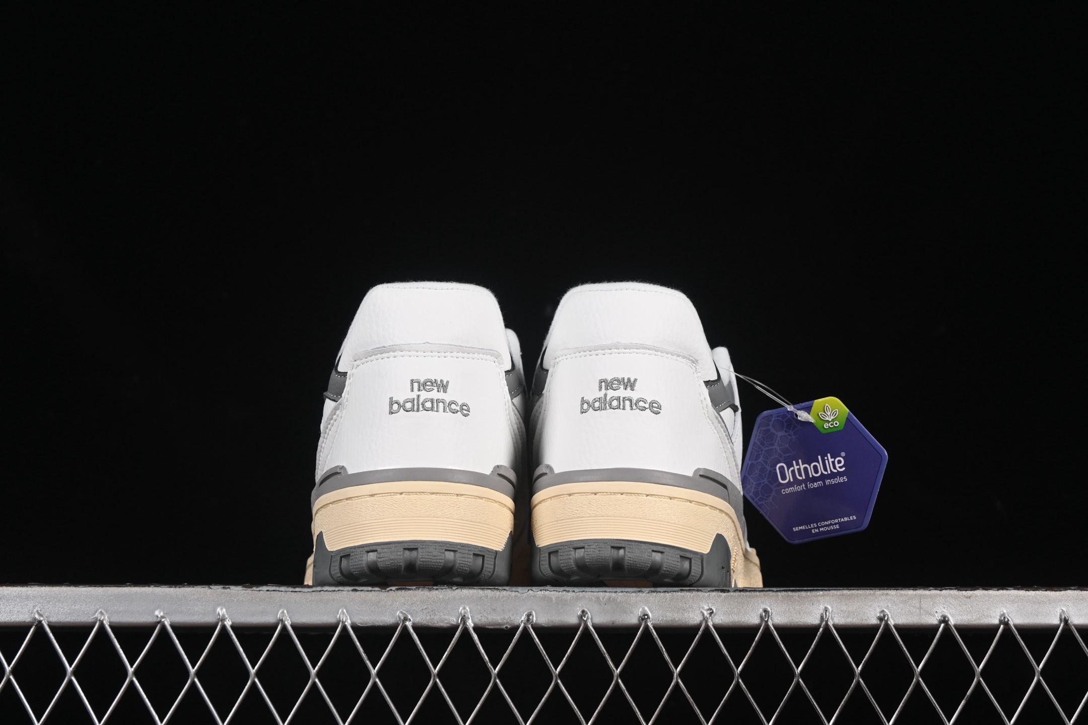 💰220纯原
New Balance BB550系列 新平衡皮面中性休闲跑鞋 BB550PTC
尺码：36 37 37.5 38 38.5 39.5 40 40.5 41.5 42 42.5 43 44 45 N.C3