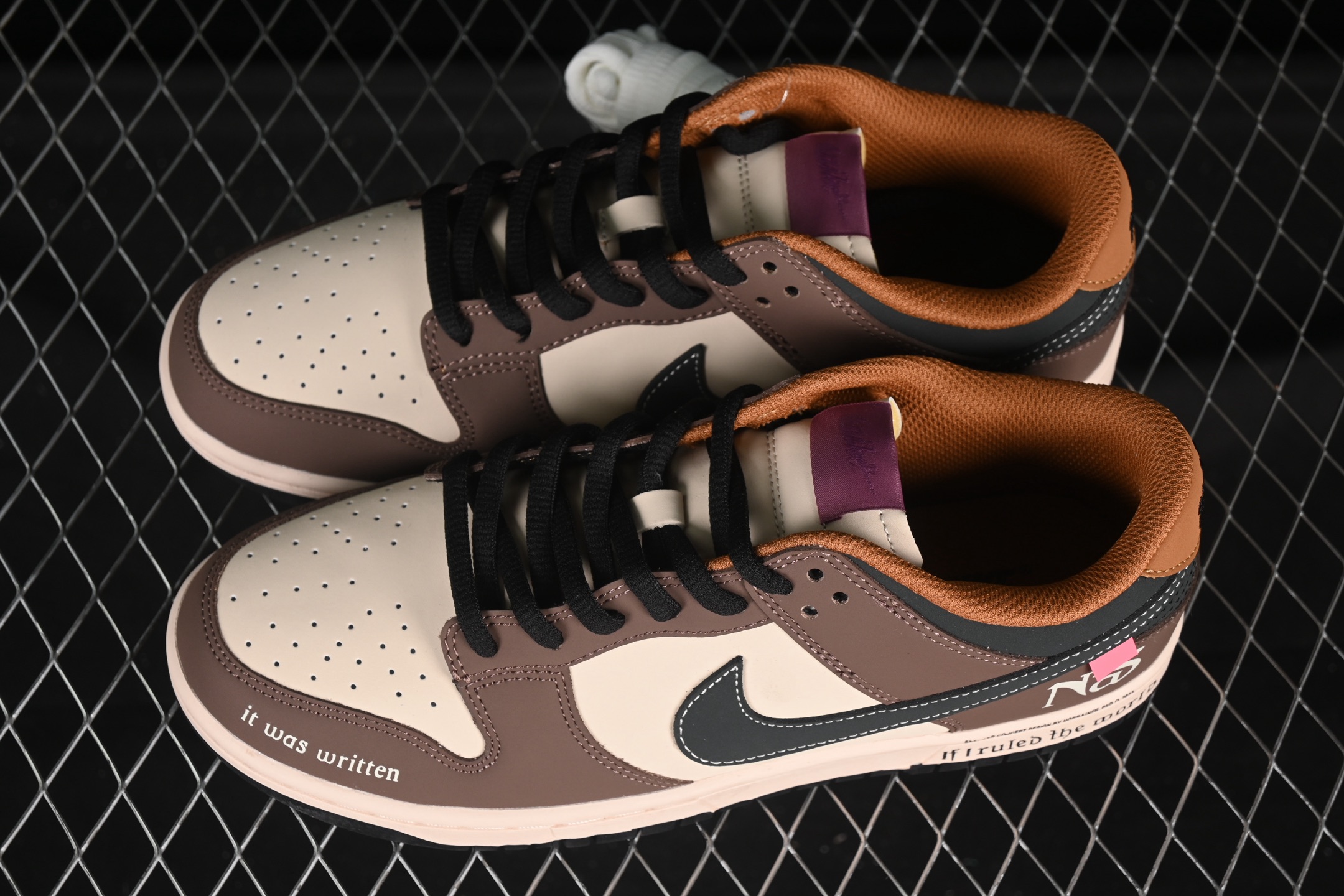  特价 Nike SB Dunk Low 黑棕配色 低帮休闲运动滑板板鞋 MU0232-370
#大厂纯