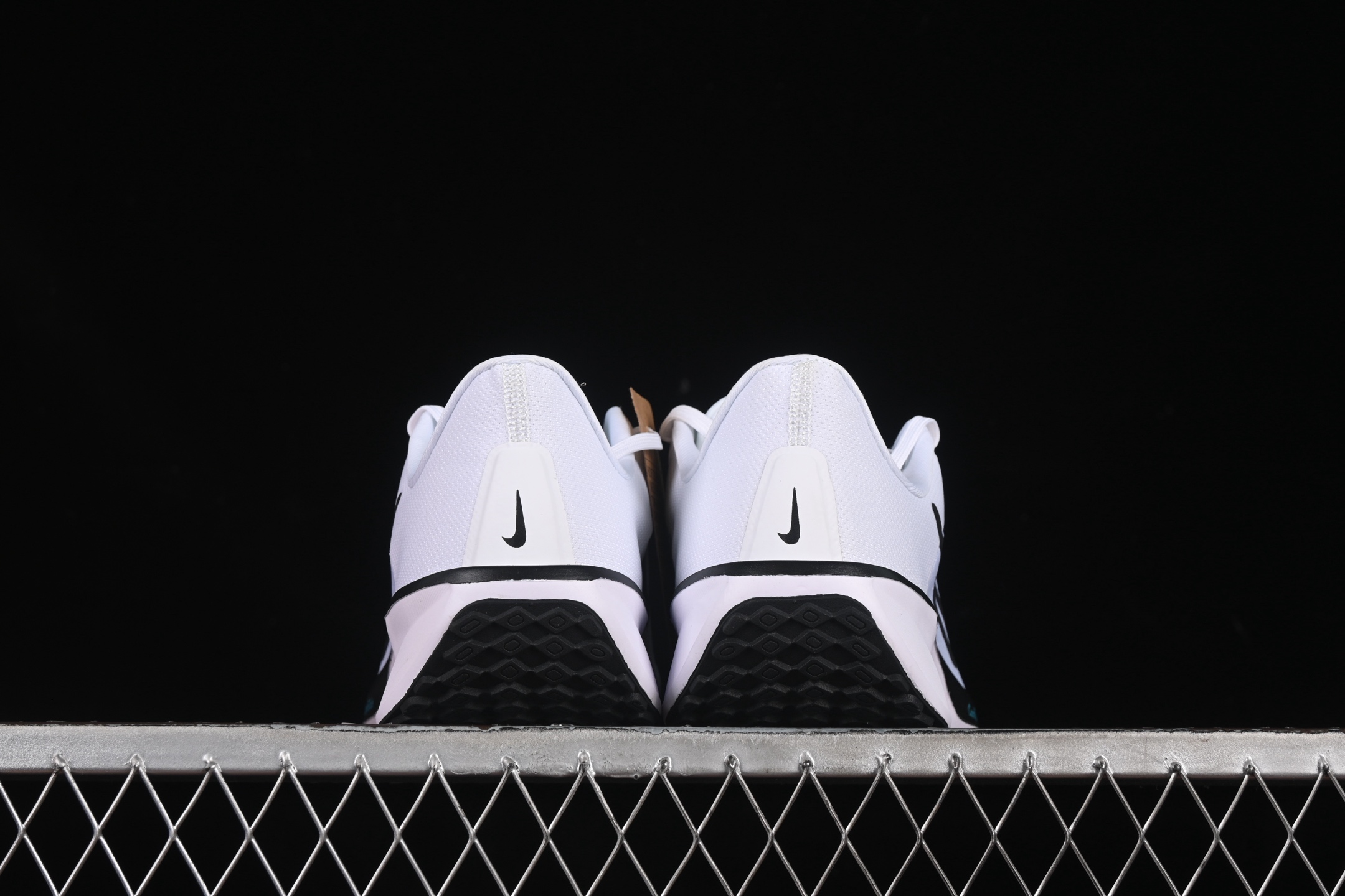💰220纯原
 Nike Quest 6 耐克极致系列减震轻便跑鞋 FD6033-105
尺码：39 40 40.5 41 42 42.5 43 44 44.5 45 AJC3