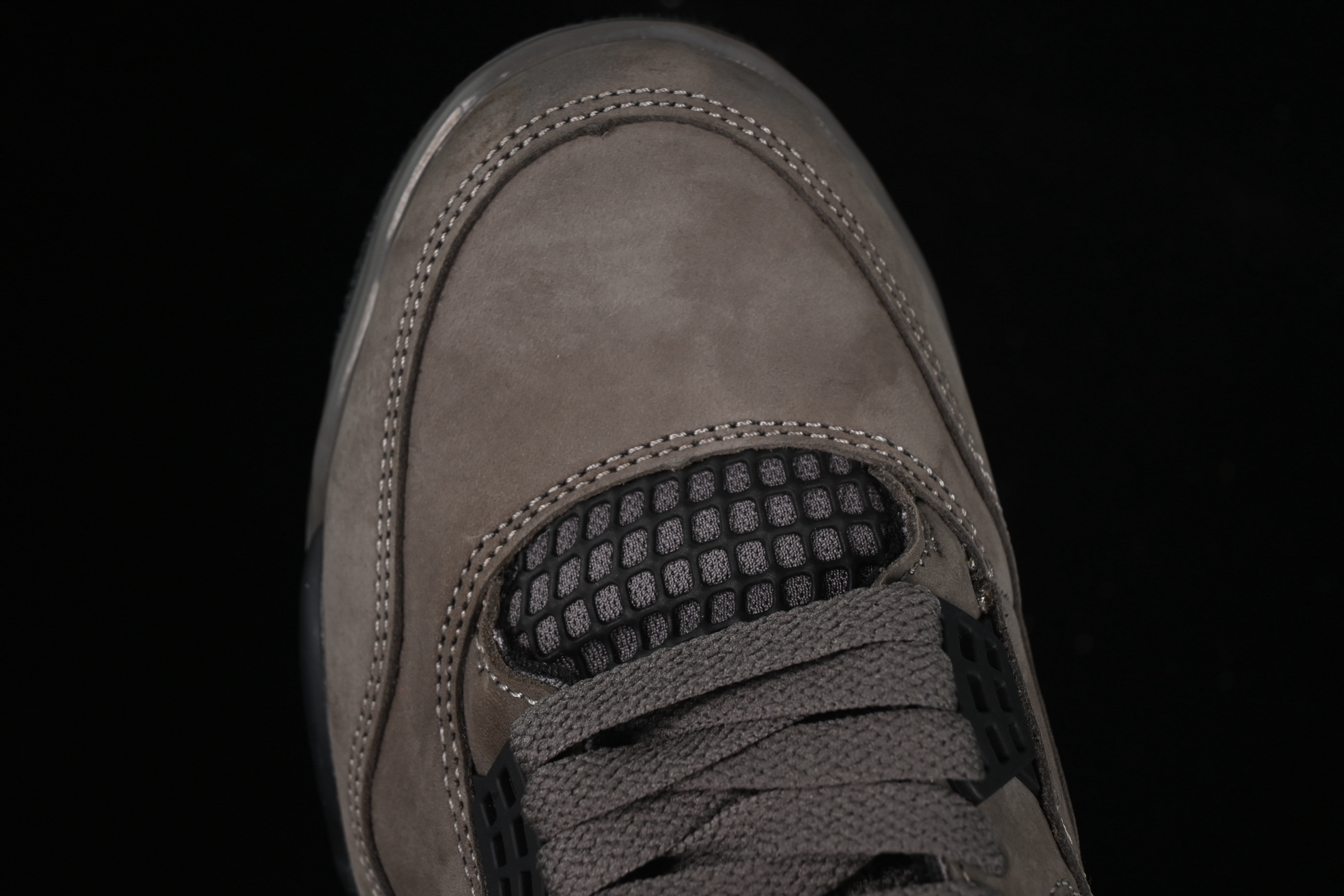 💰380纯原
Air Jordan 4 Retro "Cave Stone" AJ4 乔4摩卡 FV5029-200
#鞋身以TS标志性的大地色为主色调,通体采用深棕色麂皮打造,搭配黑色网格、TPU细节呈现。
尺码:36 36.5 37.5 38 38.5 39 40 40.5 41 42 42.5 43 44 44.5 45 46 47.5 48.5 LTE5