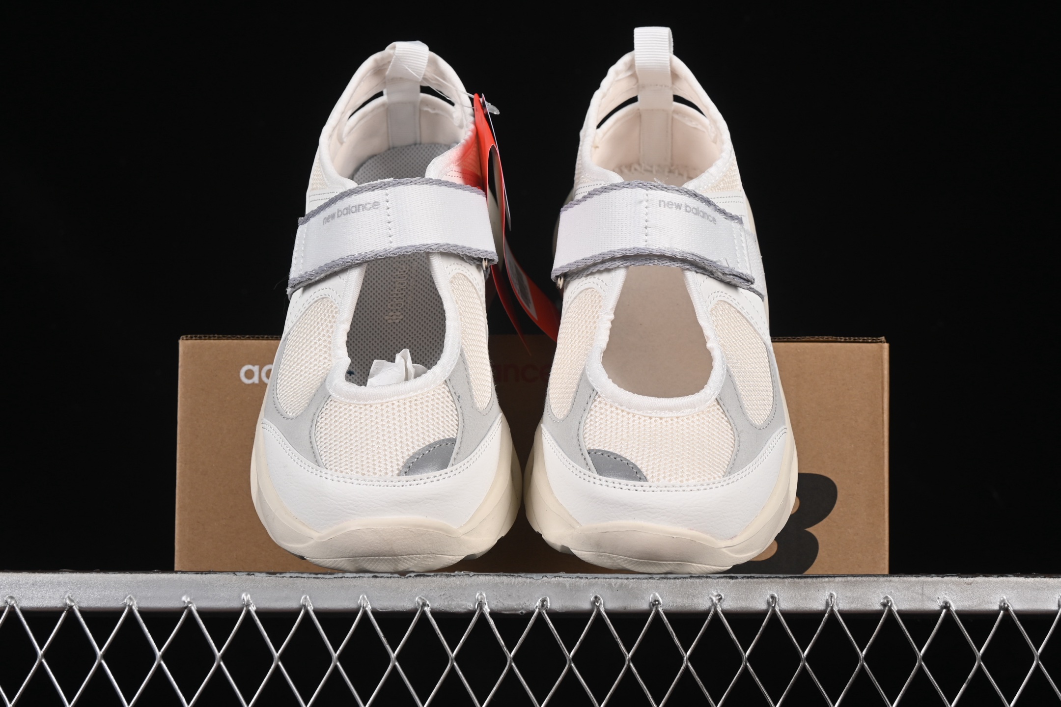 💰220纯原
New Balance Breeze 新百伦玛丽珍低帮生活休闲鞋 SD2202WH
尺码：220（35-36）230（36.5-37.5）240（38-38.5）250（39-40）N.C3