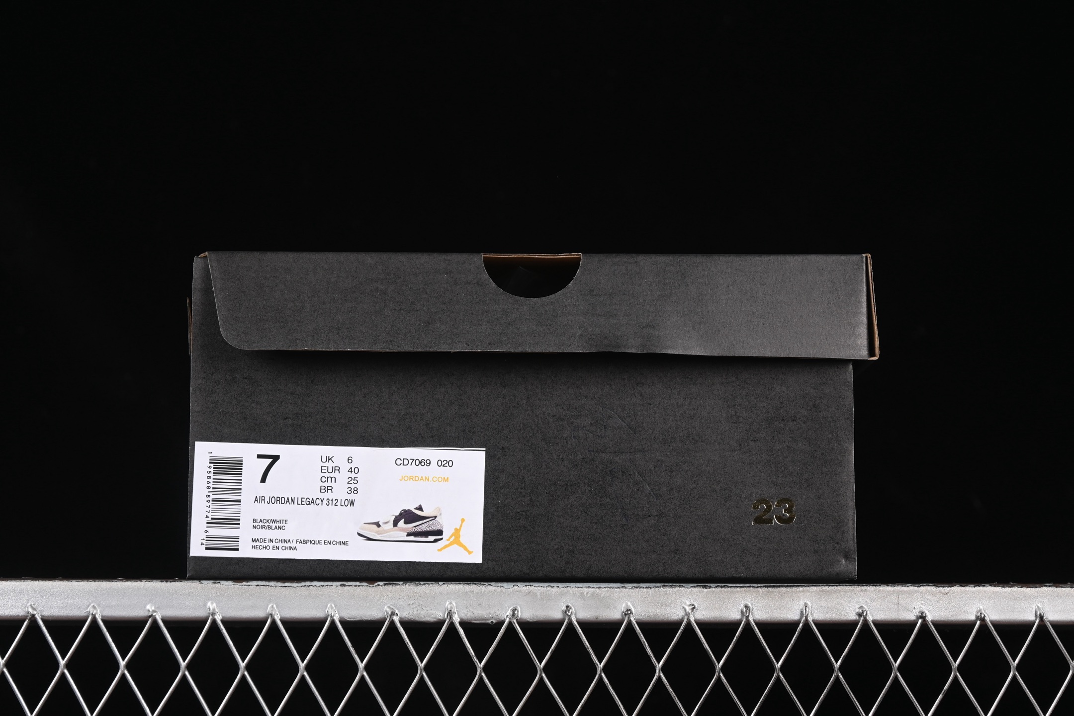 💰240公司级💰280纯原
 Air Jordan Legacy 312 Low AJ312 乔312 头层 魔术贴三合一板鞋 CD7069-020
尺码：36 36.5 37.5 38 38.5 39 40 40.5 41 42 42.5 43 44 44.5 45 46 ZZC3