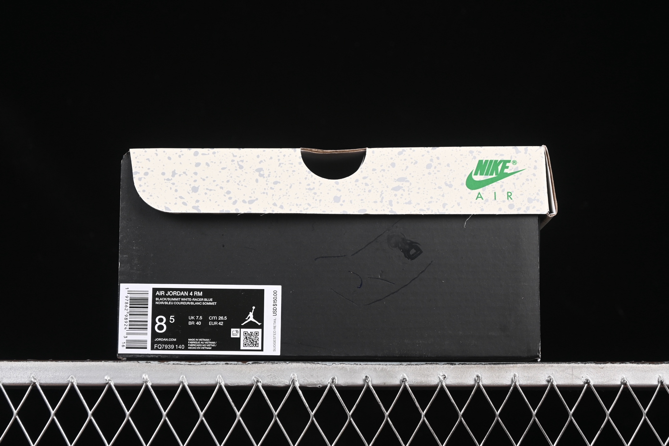 💰280纯原
Air Jordan 4 "Remastered" AJ4 乔4重制 FQ7939-140
#改造后的设计采用了由纺织网布、皮革和麂皮混合而成,散发出时尚、高级的外观,同时保持了其受人喜爱的原始结构。
尺码:36 36.5 37.5 38 38.5 39 40 40.5 41 42 42.5 43 44 44.5 45 46 47.5 LTD4