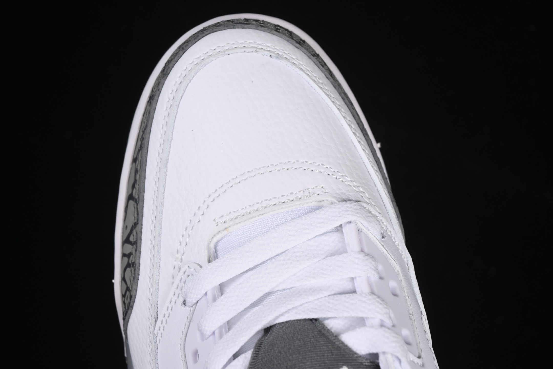 💰300纯原
Jordan Spizike Low AJ 乔丹合体元素 复古蓝配色 文化休闲板鞋 FQ1759-102
#整双鞋在 Air Jordan 5 Low 廓形的基础上,通过加入 AJ3 的爆裂纹和鞋底设计、AJ6 的鞋舌和鞋带束扣、AJ4 的鞋侧三角稳定贴片和鞋带孔等,
尺码:36 36.5 37.5 38 38.5 39 40 40.5 41 42 42.5 43 44 44.5 45 46 47.5 ZZD4