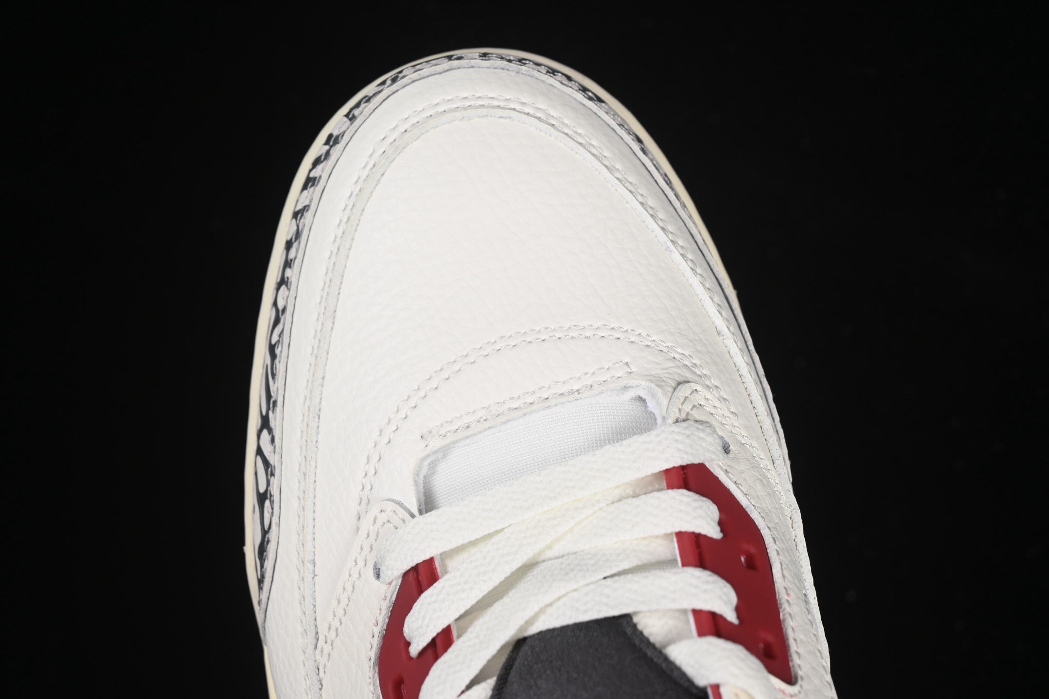 💰300纯原
Jordan Spizike Low AJ 乔丹合体元素 复古蓝配色 文化休闲板鞋 FQ1759-116
#整双鞋在 Air Jordan 5 Low 廓形的基础上,通过加入 AJ3 的爆裂纹和鞋底设计、AJ6 的鞋舌和鞋带束扣、AJ4 的鞋侧三角稳定贴片和鞋带孔等,
尺码:36 36.5 37.5 38 38.5 39 40 40.5 41 42 42.5 43 44 44.5 45 46 47.5 ZZD4