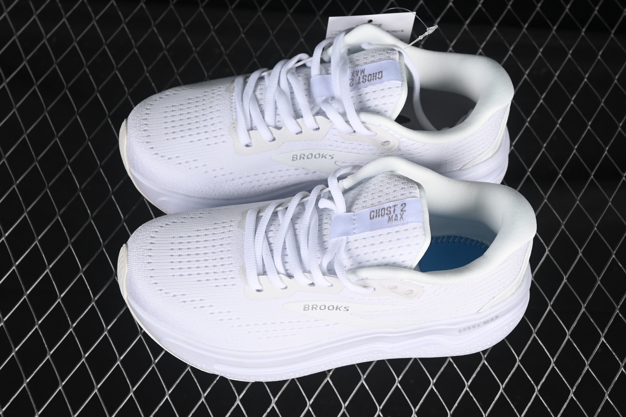 💰220纯原
Brooks Ghost Max 2 布鲁克斯 减震竞速马拉松专业跑鞋 1204201B168
尺码：36 36.5 37 38 38.5 39 40 N.C3