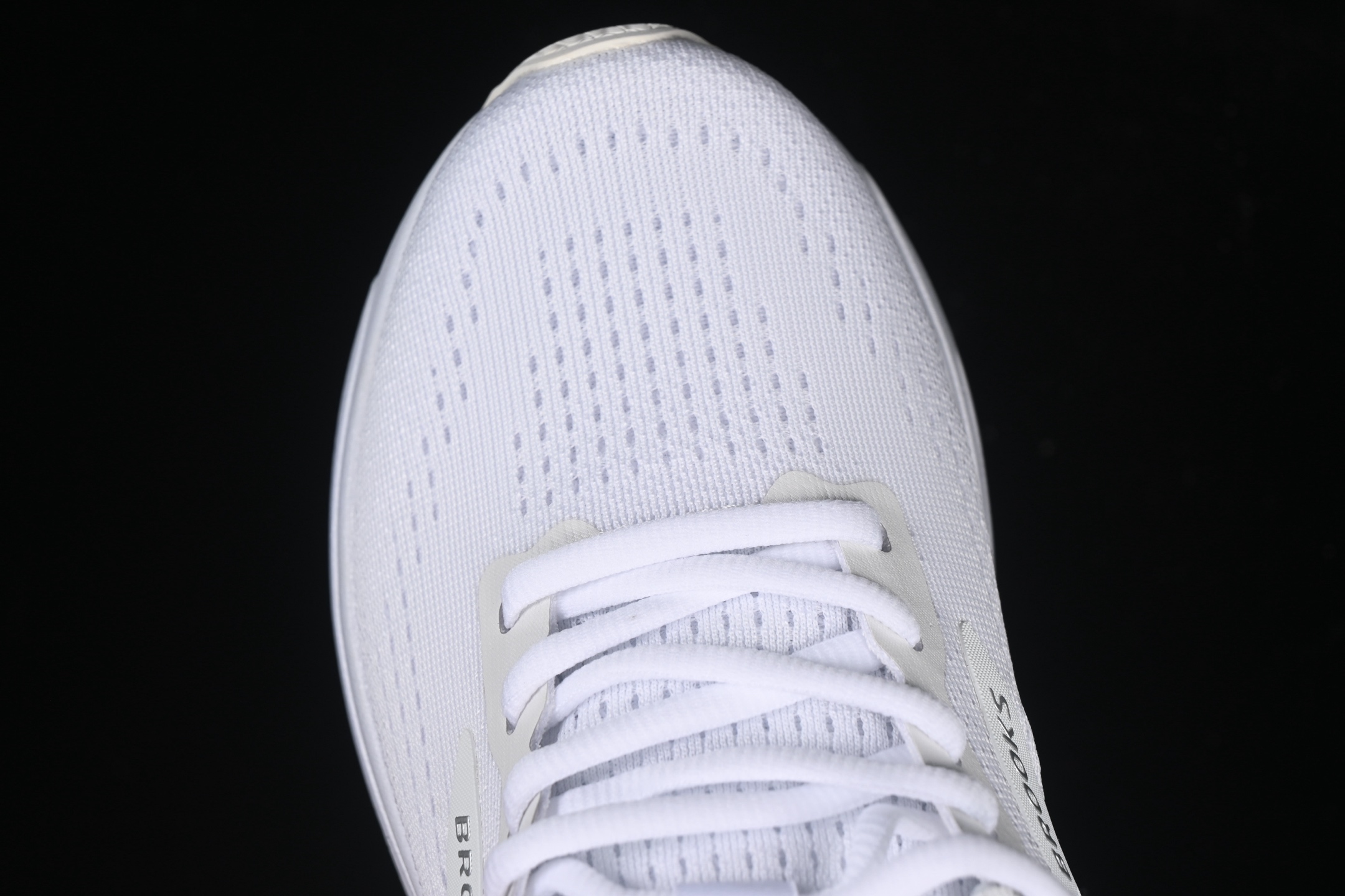 💰220纯原
Brooks Ghost Max 2 布鲁克斯 减震竞速马拉松专业跑鞋 1204201B168
尺码：36 36.5 37 38 38.5 39 40 N.C3
