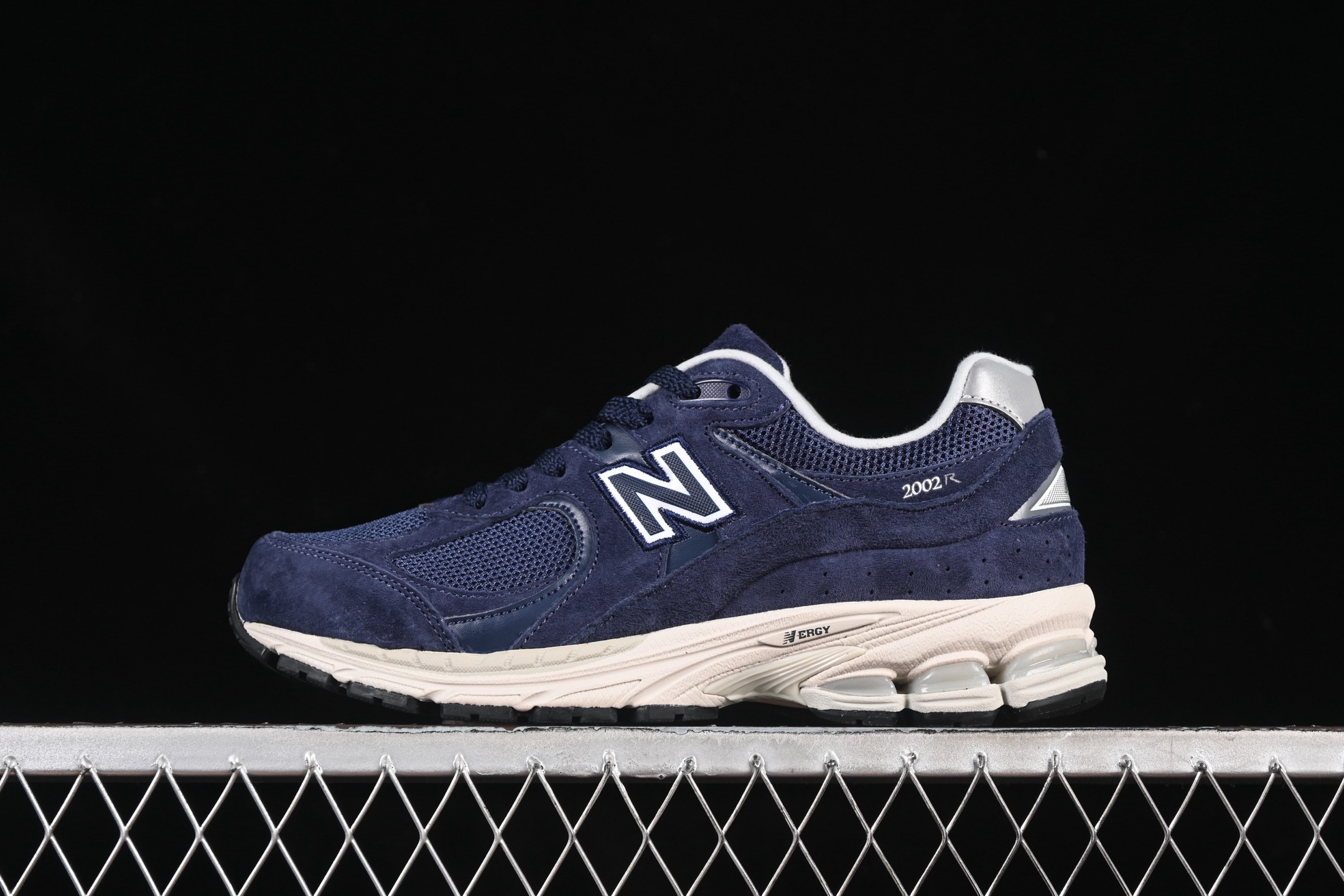  New Balance 2002系列 复古休闲跑步鞋 ML2002RD
#鞋款延续了经典科技，升级版