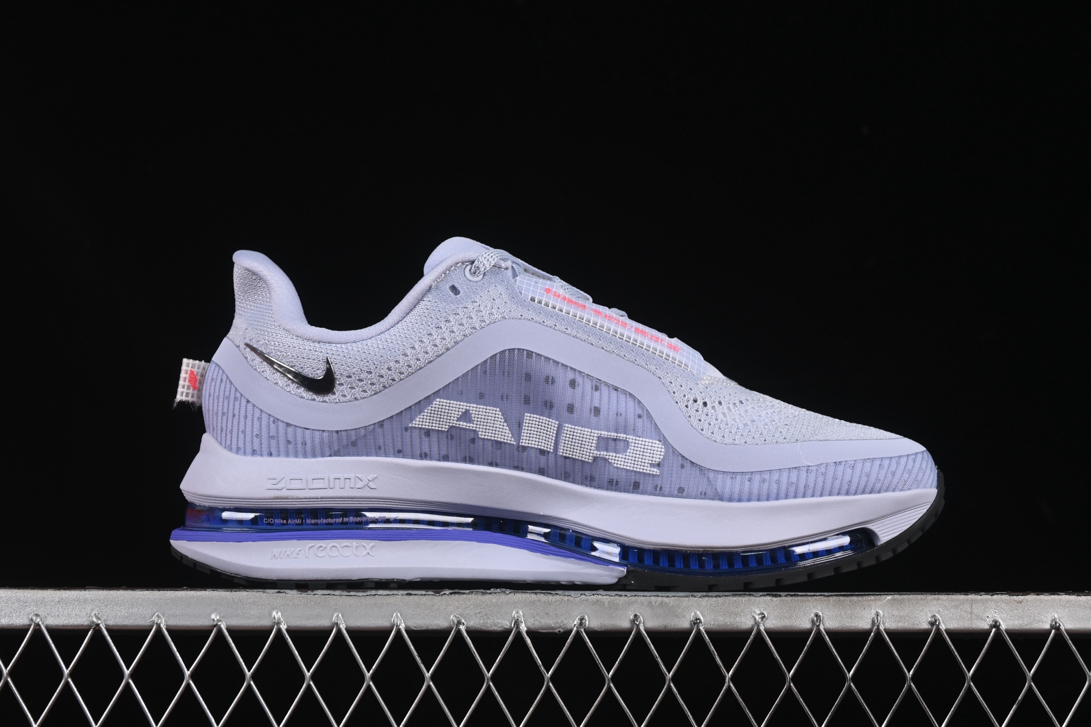 💰300纯原
Nike Air Zoom Pegasus Premium 耐克网面全掌气垫缓震跑鞋 HQ2592-004
#全掌可见的Air Zoom首次在Pegasus系列中出现，模仿了Vaporfly的碳板曲线，增强了跑步时的流畅过渡。
尺码：35.5 36 36.5 37.5 38 38.5 39 40 40.5 41 42 42.5 43 44 44.5 45 46 AJD4