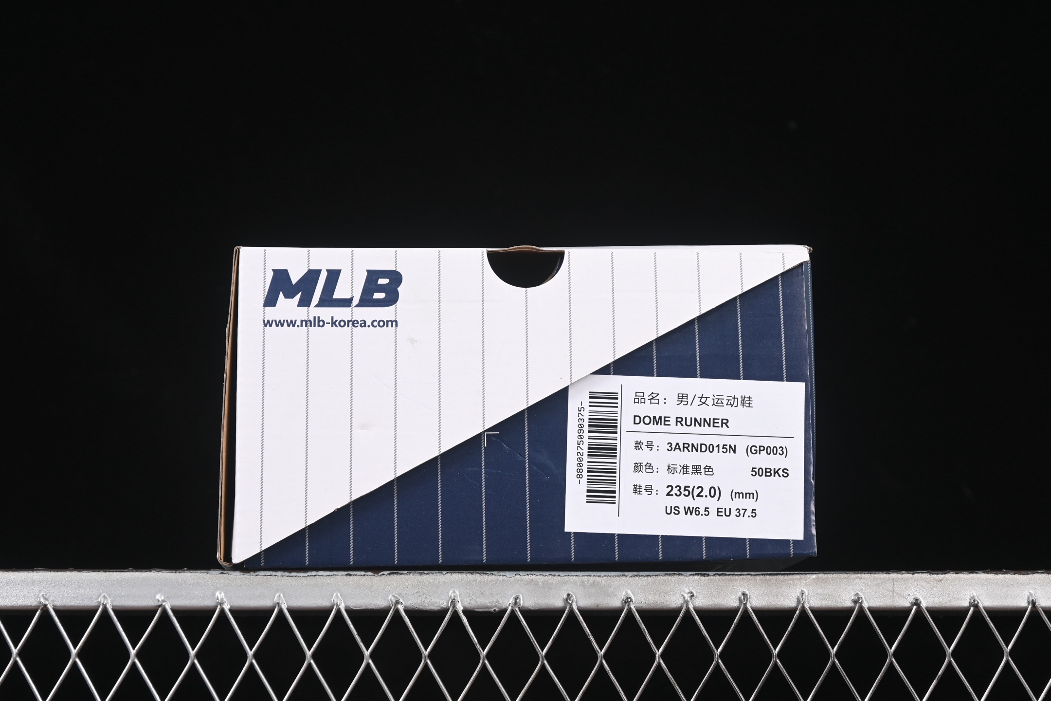 💰240纯原
NY MLB Dome Runner 纽约洋基队 厚底镂空增高休闲跑鞋 3ARND015N50BKS
尺码：35 36 36.5 37.5 38 38.5 39 40 40.5 41 42 42.5 43 44 44.5 45 N.C3