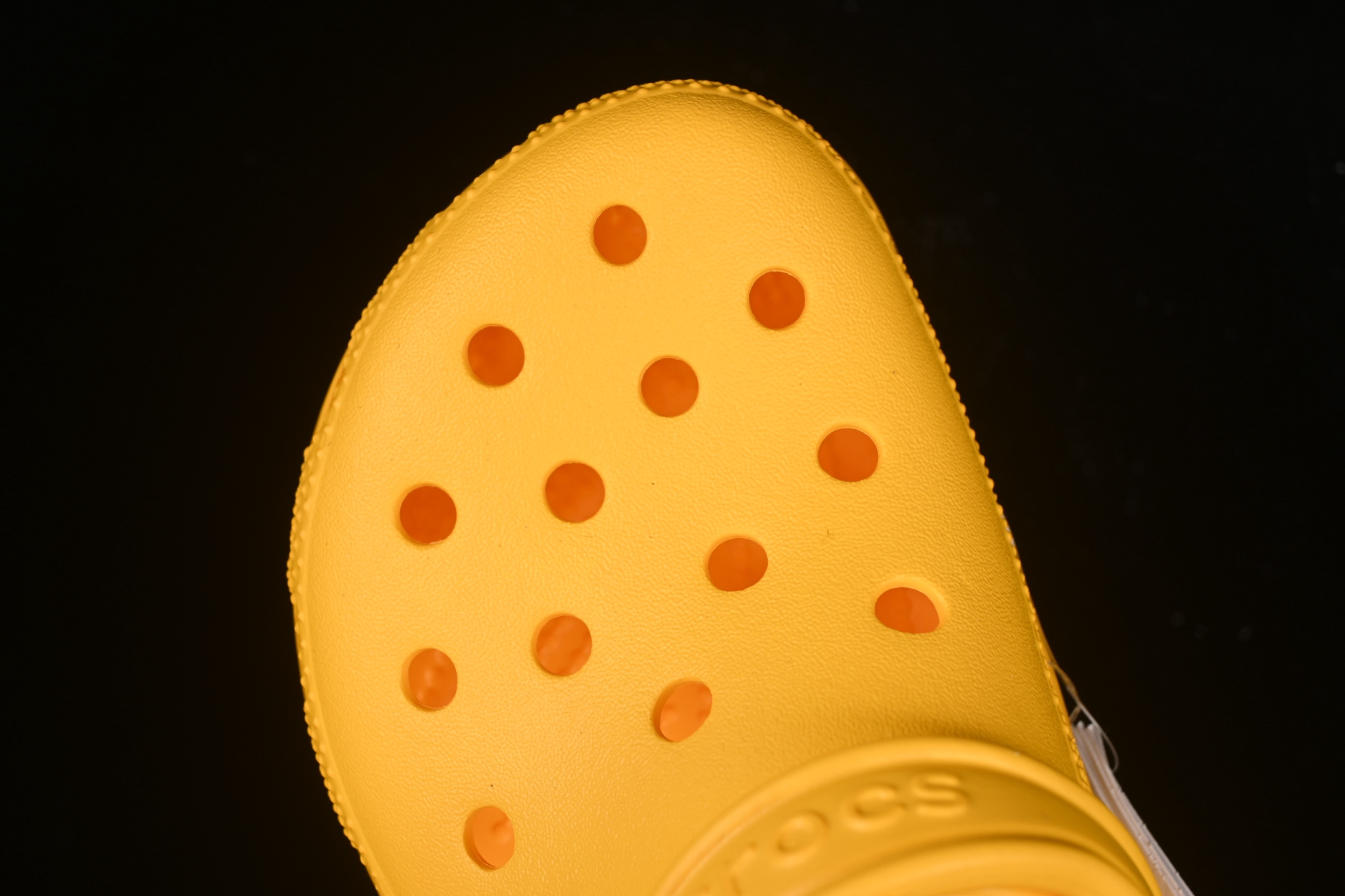 💰150纯原
Crocs 卡骆驰 明星上脚同款 经夏季经典两用沙滩洞洞鞋 凉鞋拖鞋
#如需配件+￥20 #东莞原厂 欧洲订单 无盒软包 同步官方尺码
尺码：M4（36-37） M5（37-38）M6（38-39）M7（39-40）标准码 B.D4